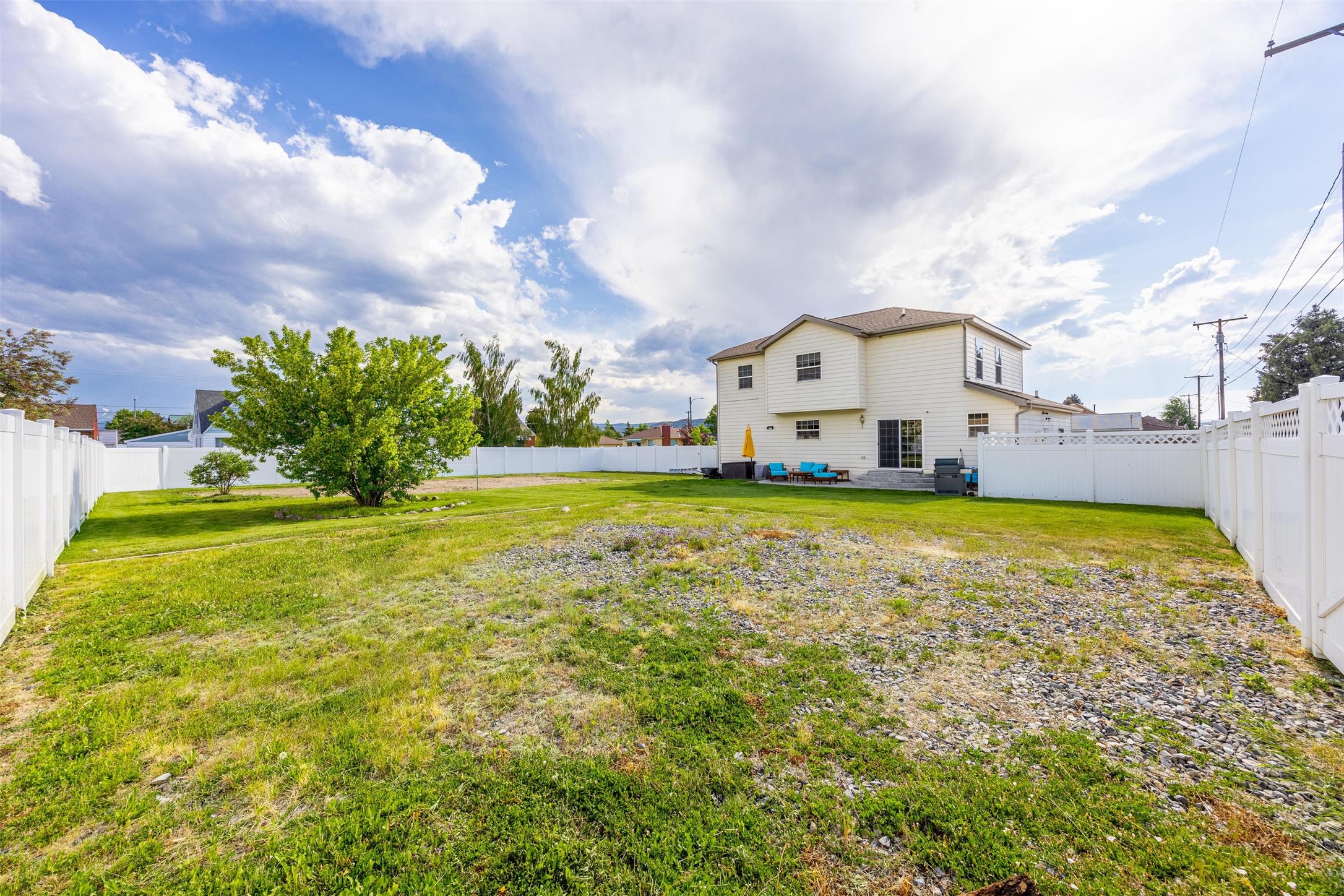 2600 Sheridan Avenue Property Photo 3
