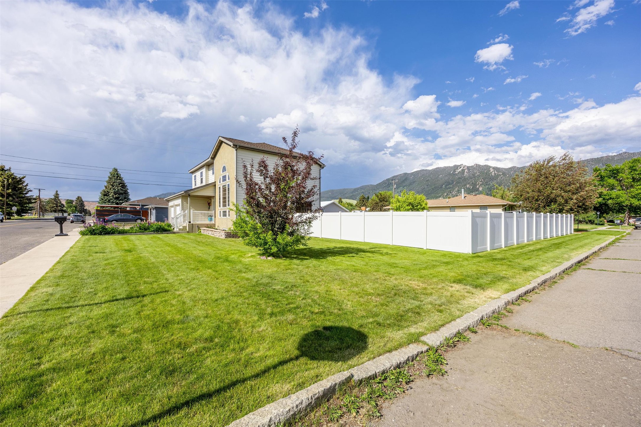 2600 Sheridan Avenue Property Photo 14