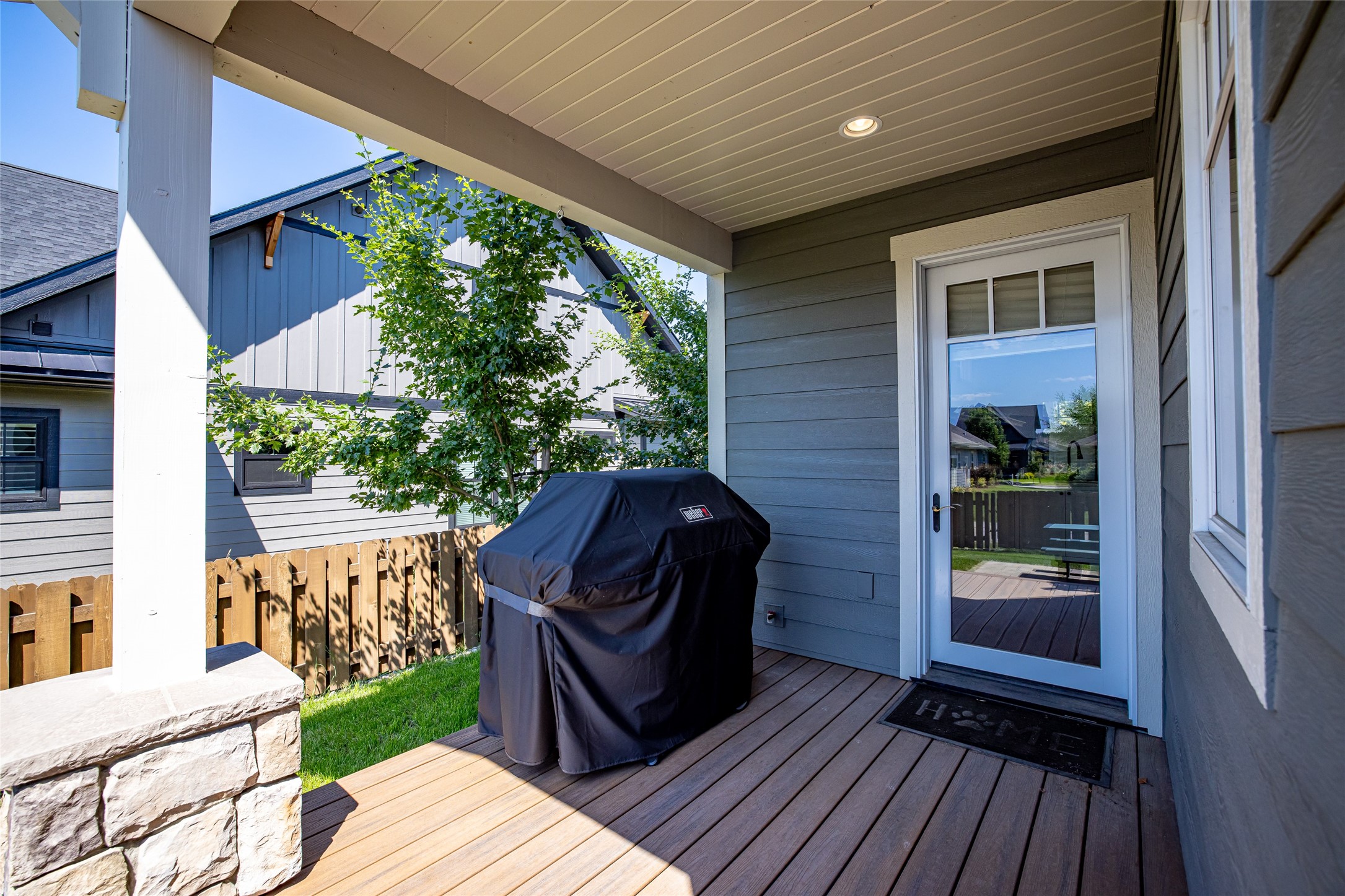 5038 Flatwater Drive Property Photo 11