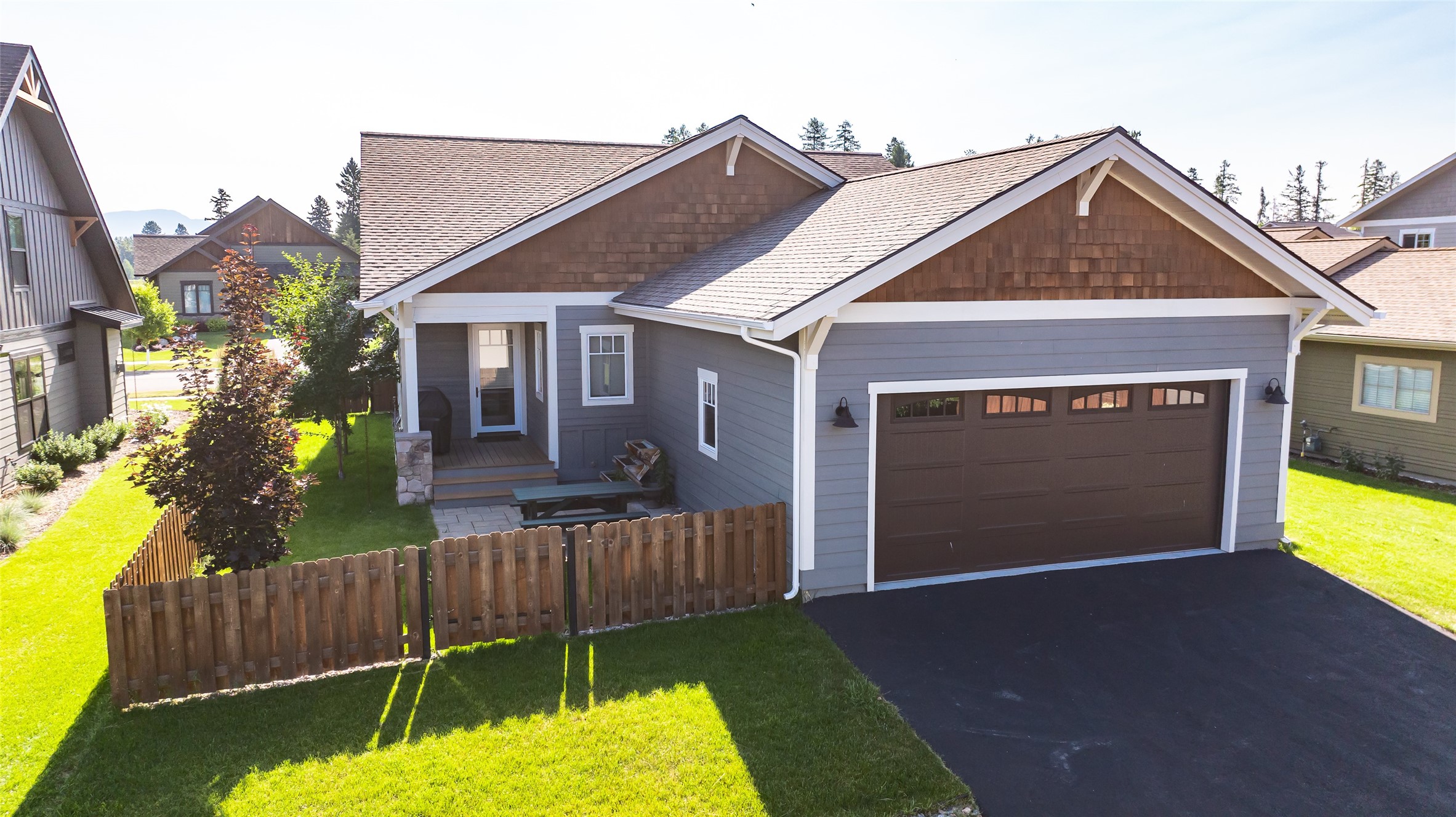 5038 Flatwater Drive Property Photo 13
