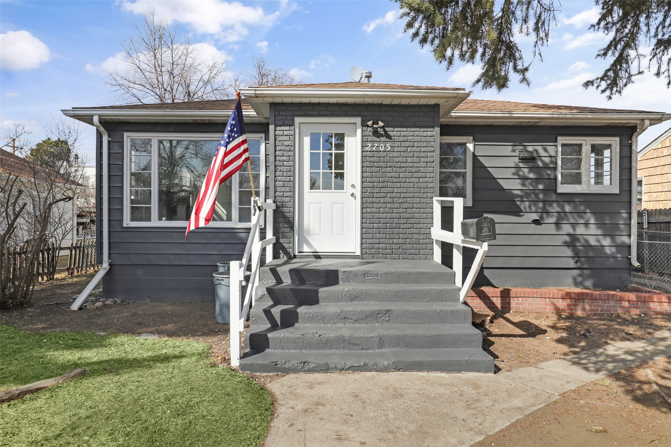 2705 7th Avenue N Property Photo