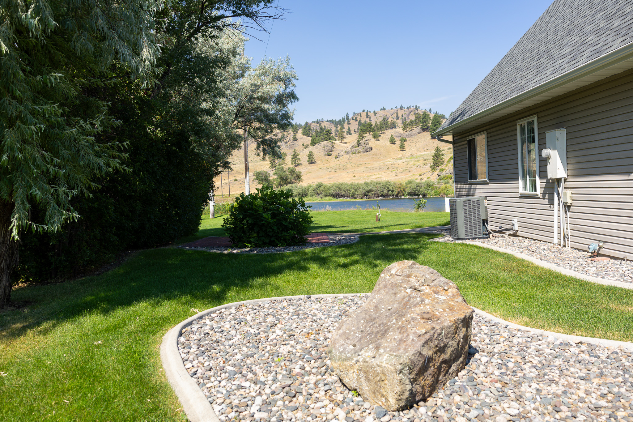 4840 Craig Frontage Road Property Photo 16