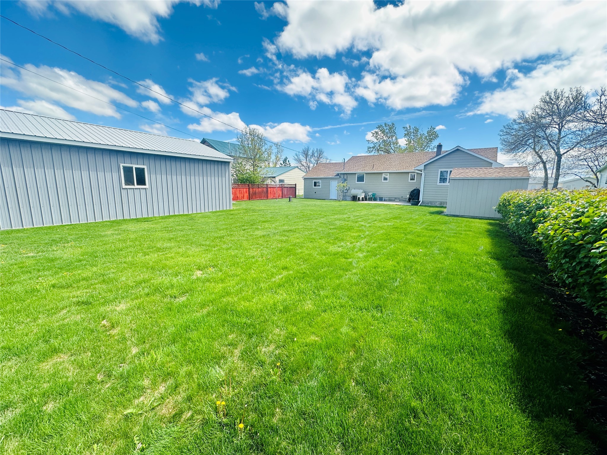 47 3rd Avenue S Property Photo 9