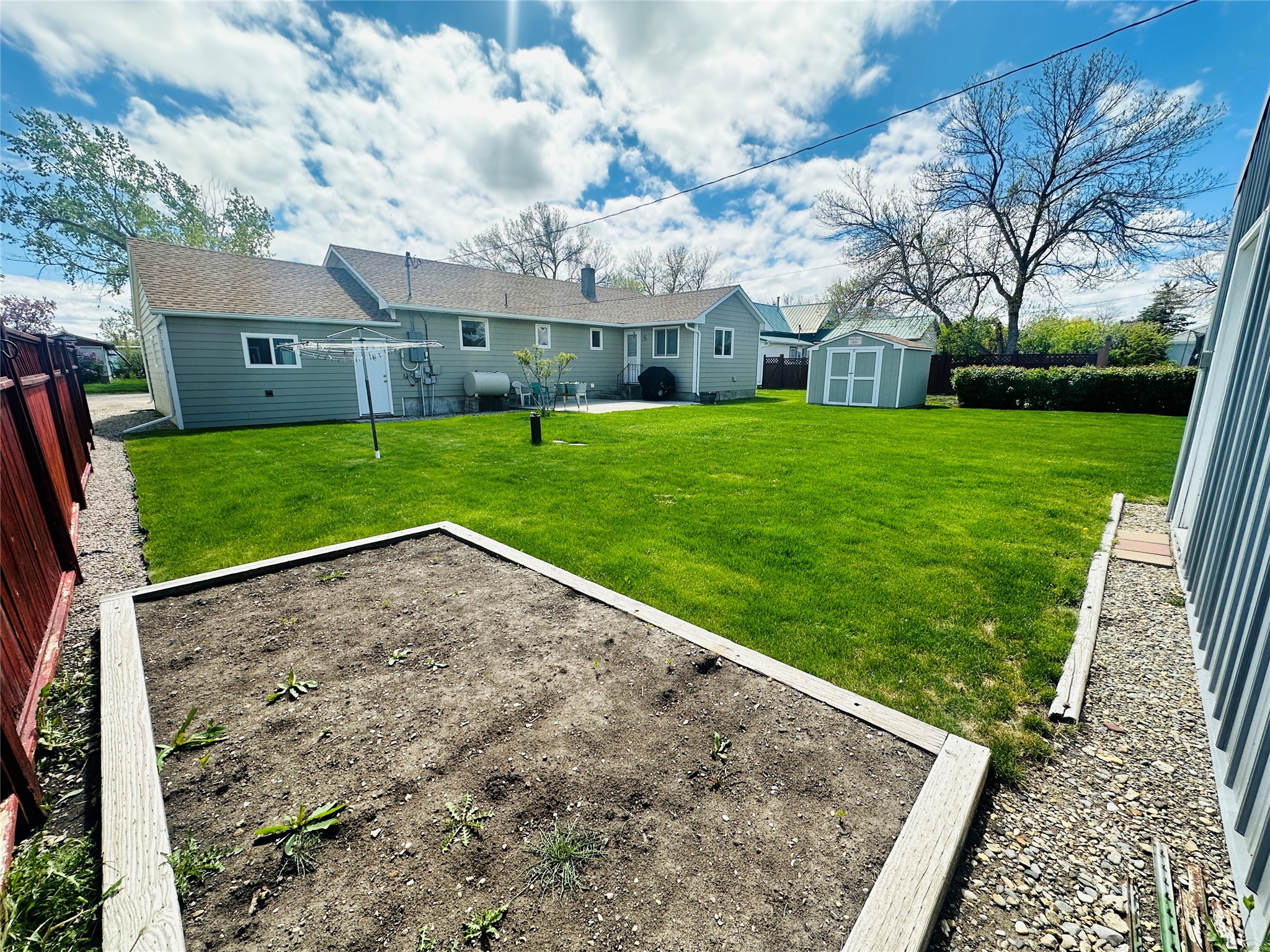 47 3rd Avenue S Property Photo 10