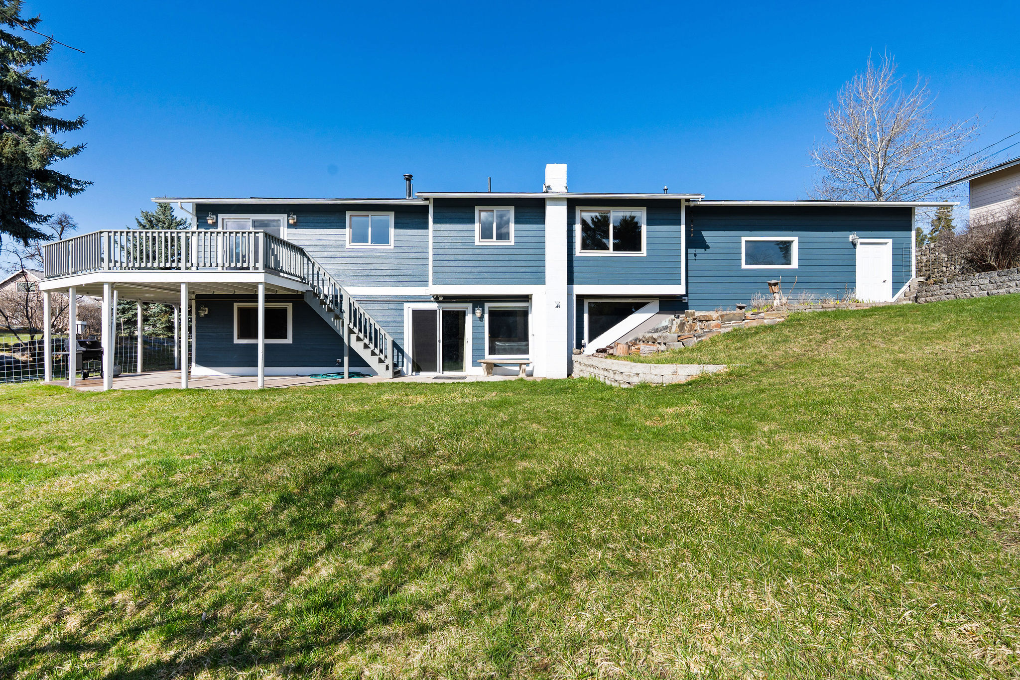 123 Lake Hills Drive Property Photo 1