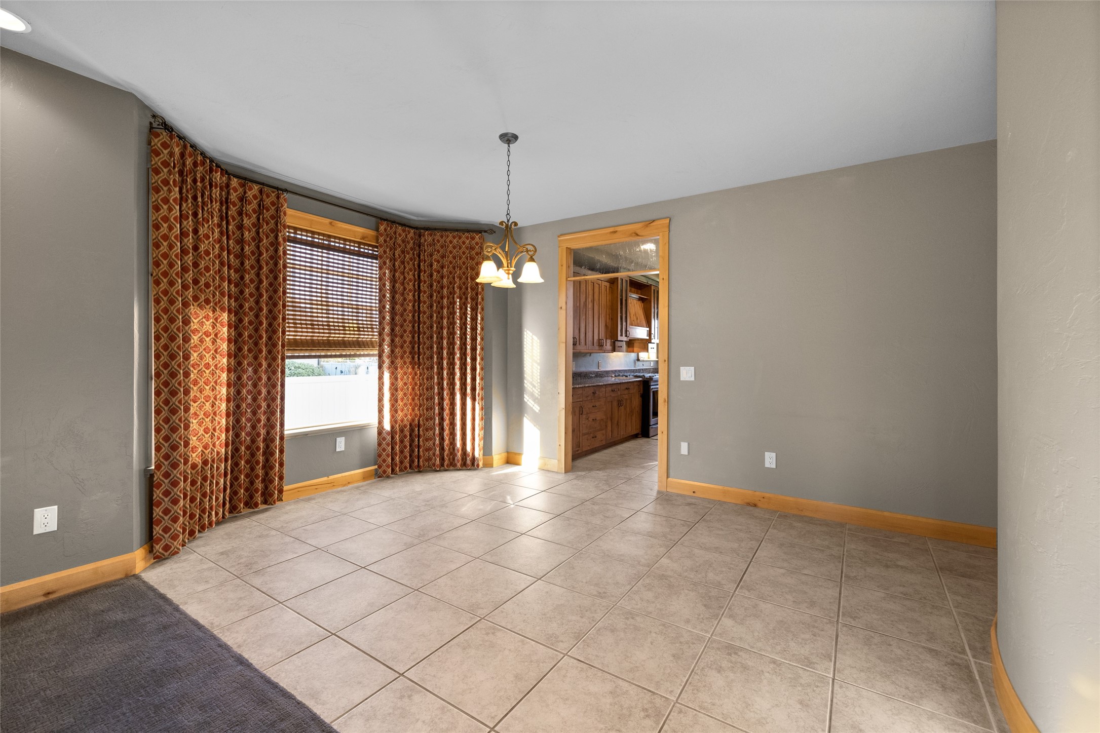 33 Glacier Circle Property Photo 8
