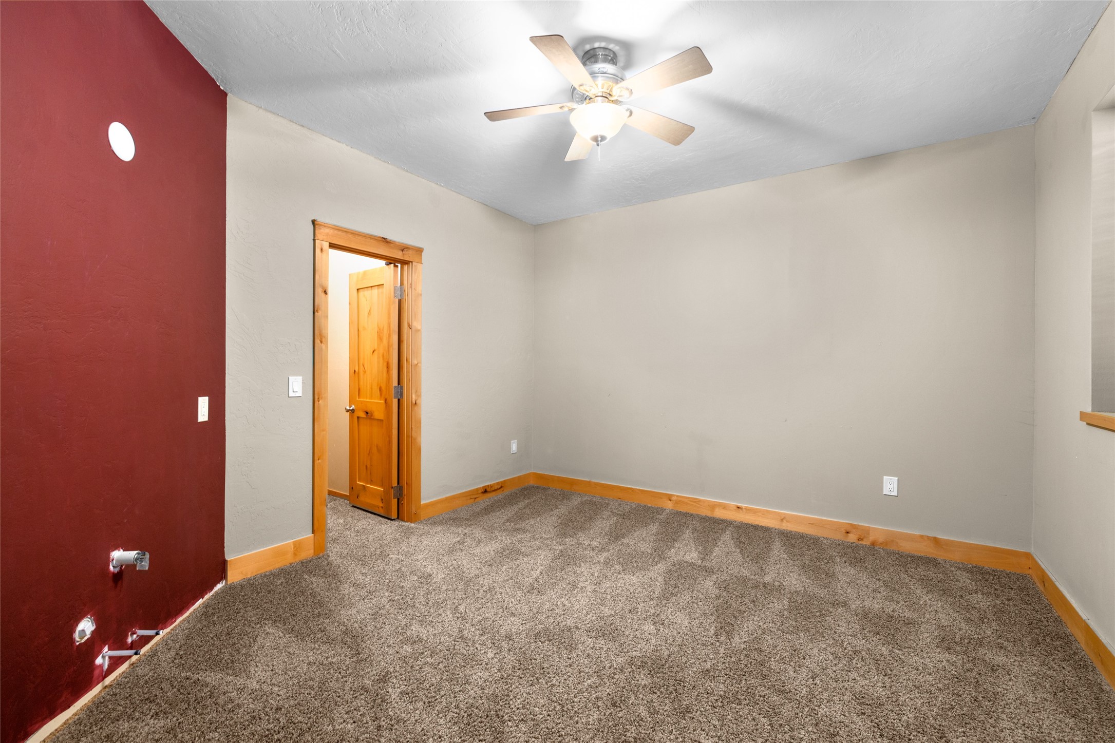 33 Glacier Circle Property Photo 54