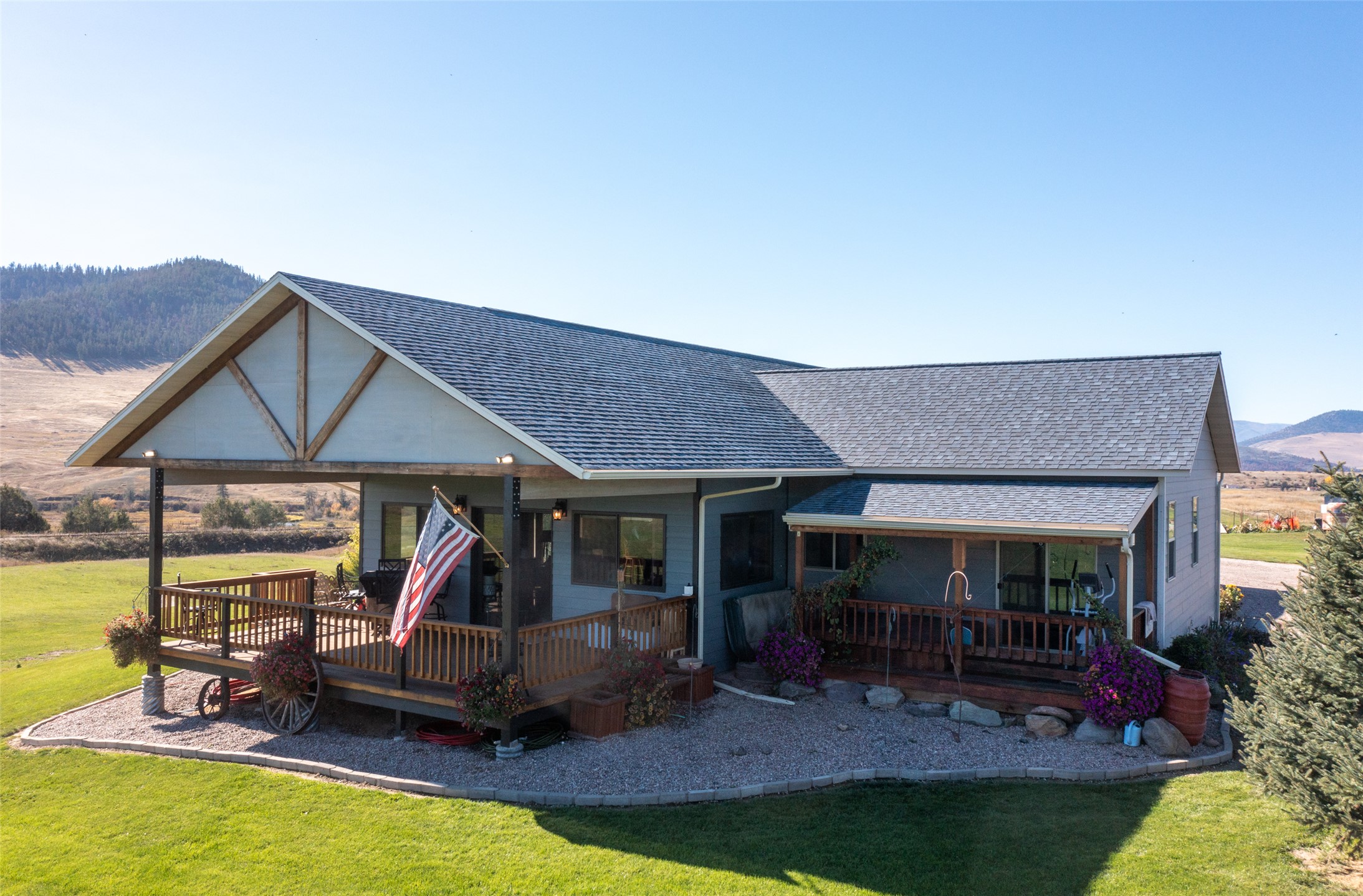 58410 Crow Dam Road Property Photo 6