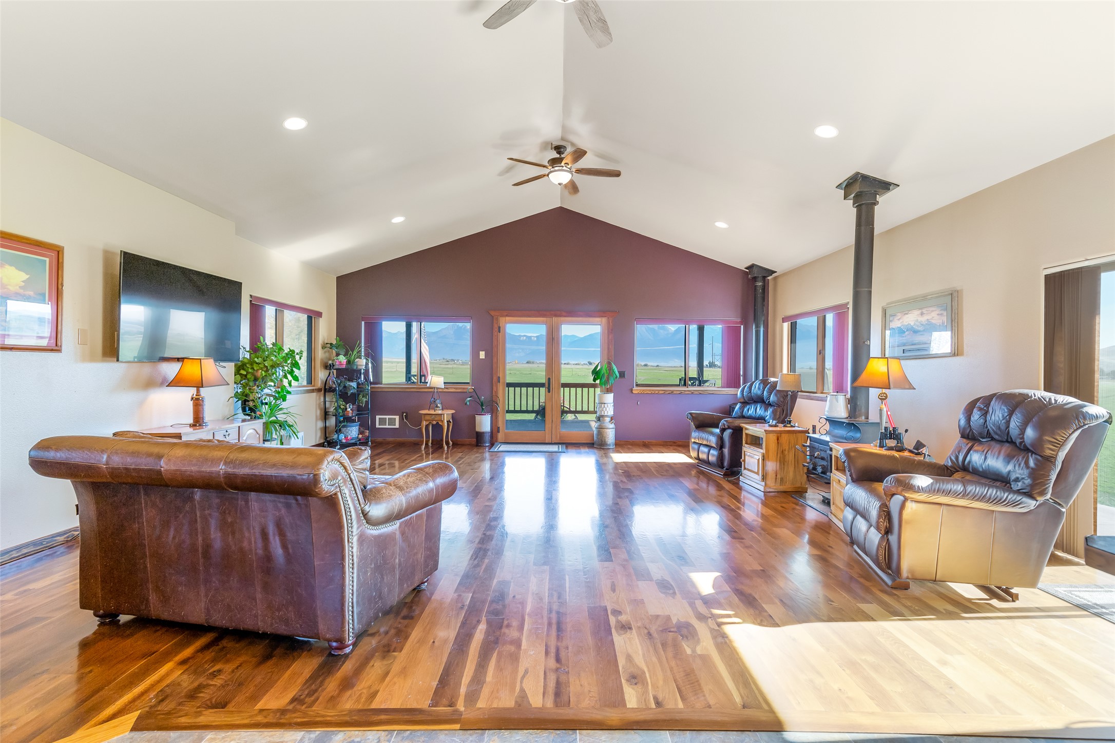 58410 Crow Dam Road Property Photo 12
