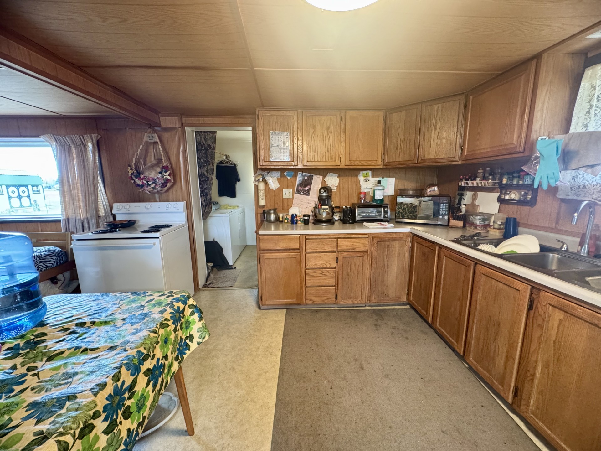 5546 Carolina Drive Property Photo 6