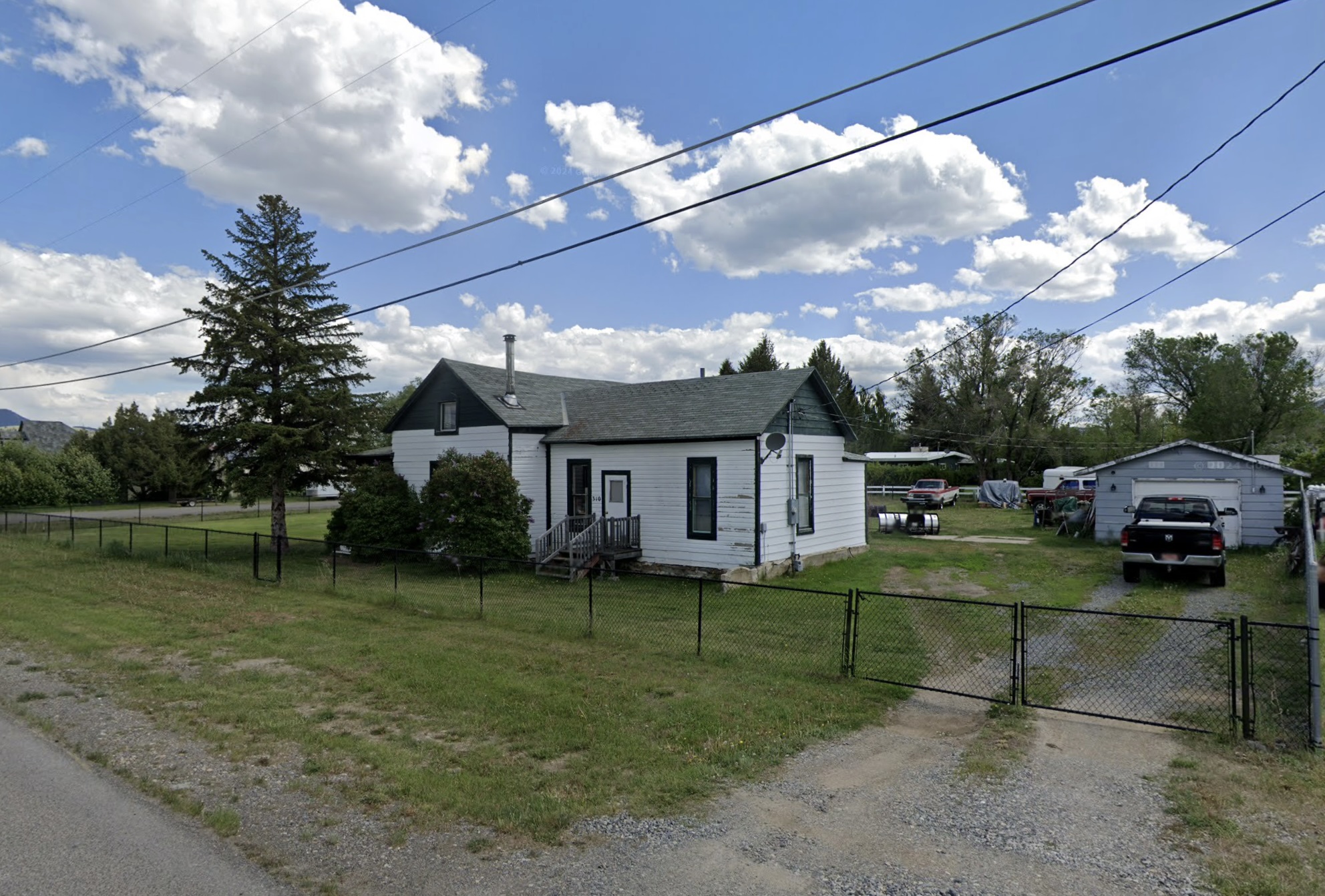 310 2nd Avenue Property Photo