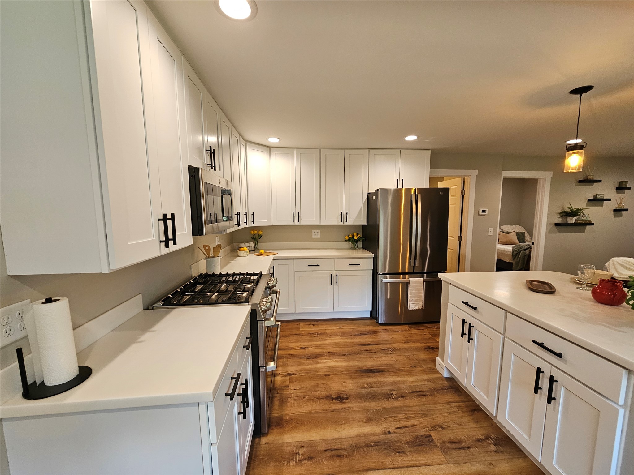 1104 6th Avenue E Property Photo 1