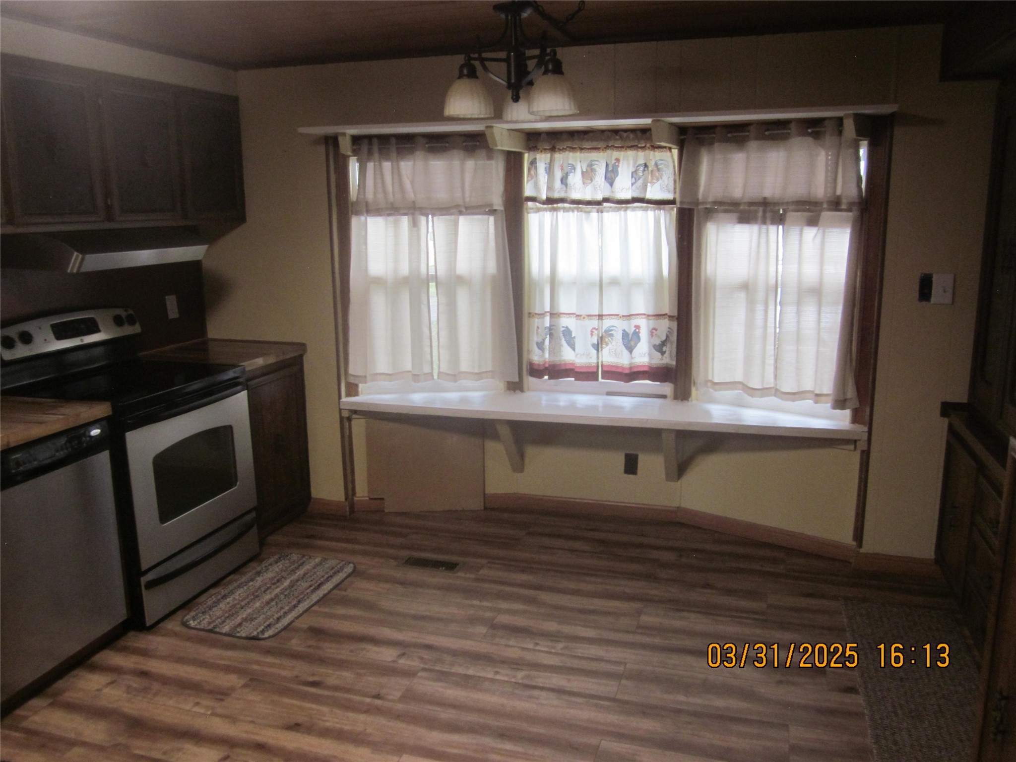 4612 Richlie Street Property Photo 9