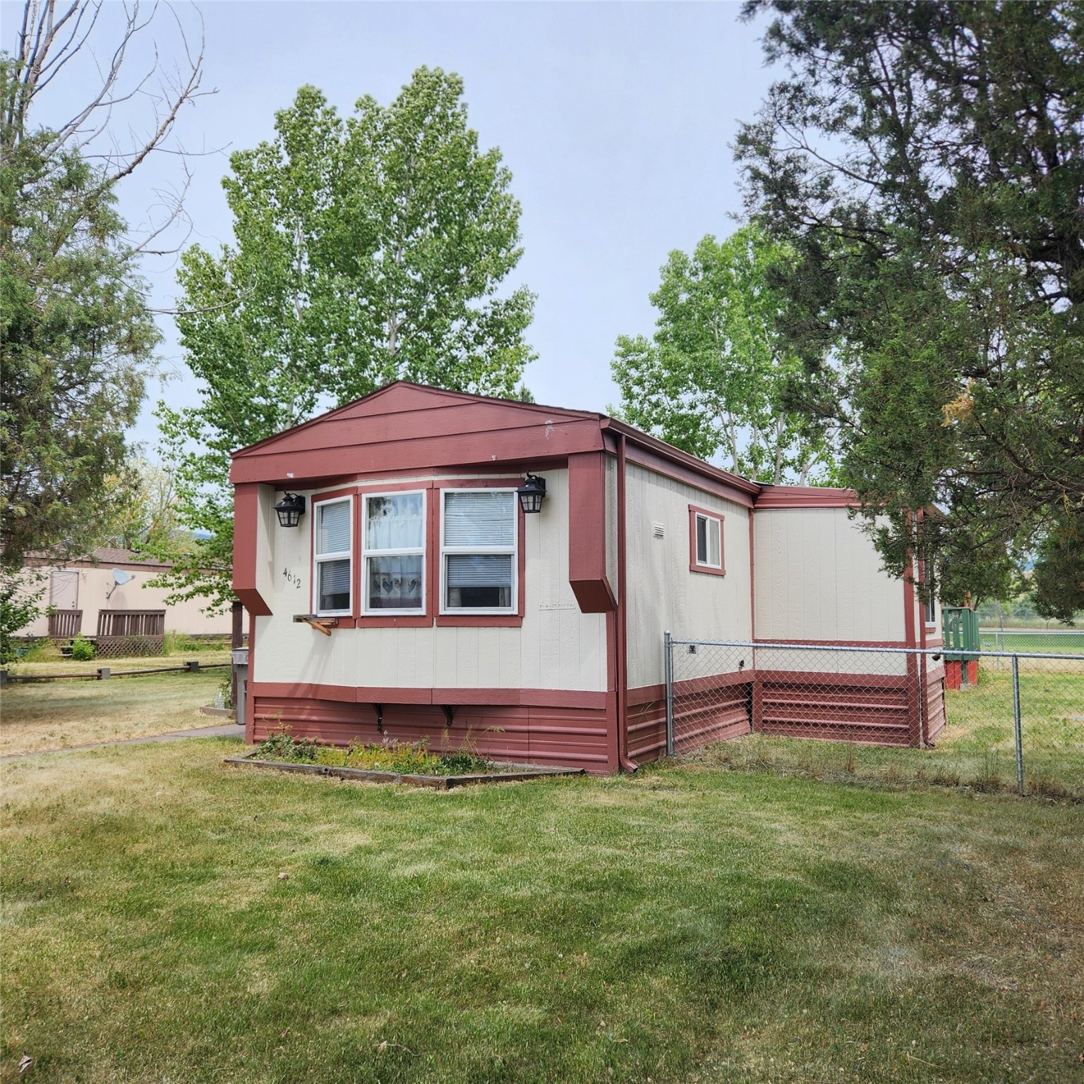 4612 Richlie Street Property Photo 31