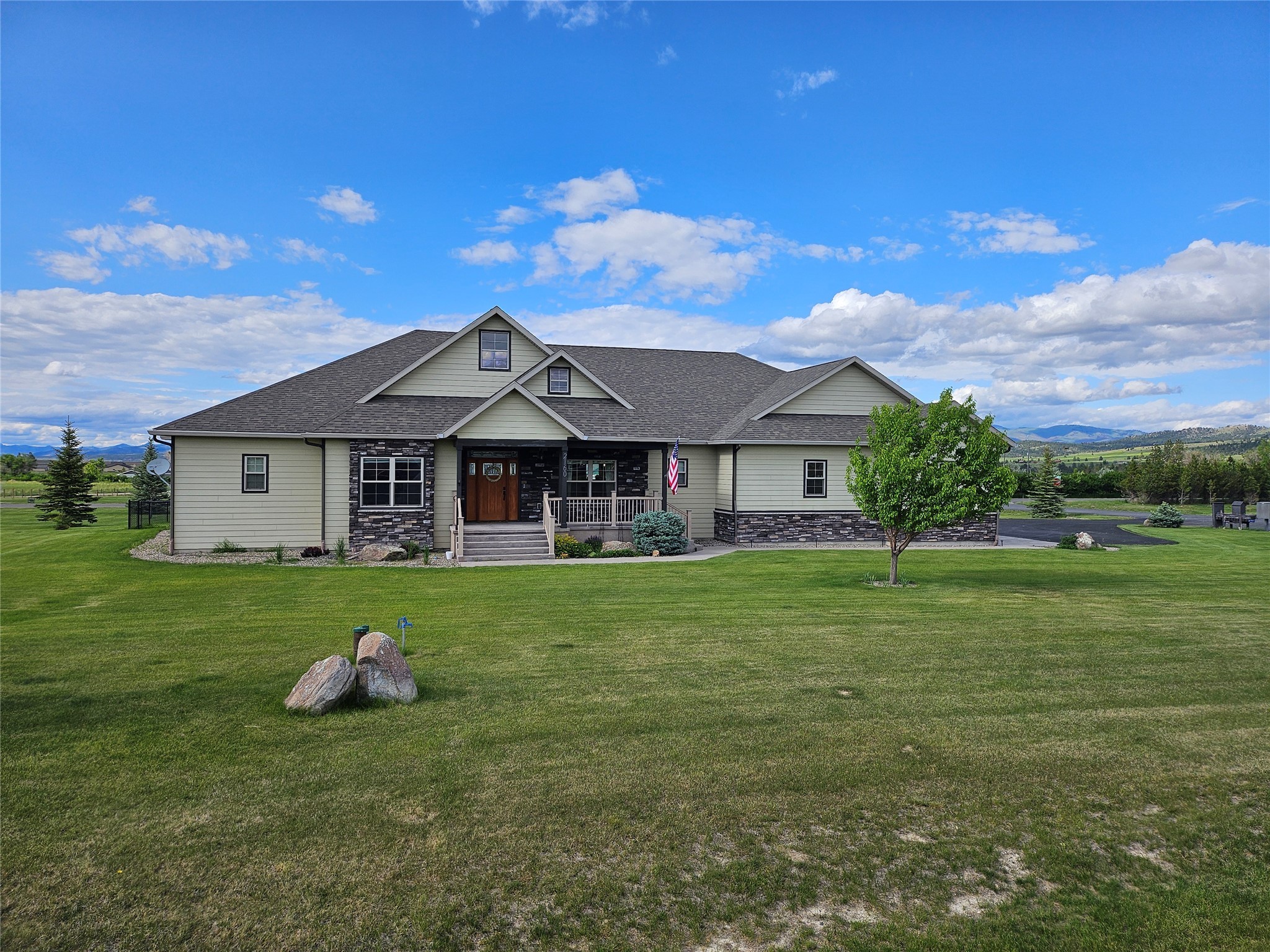 2160 Crested Wheat Loop Property Photo 1