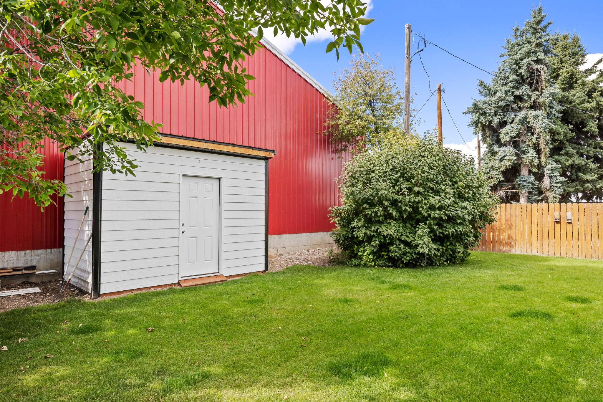 421 1st Avenue S Property Photo 11
