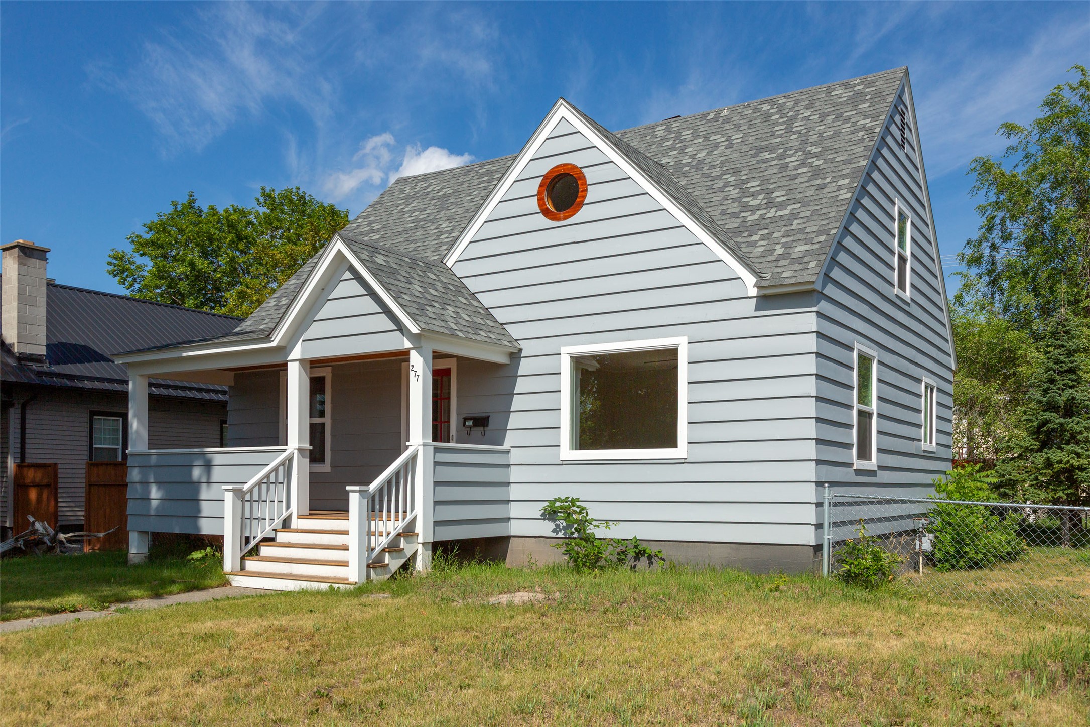 277 1st Avenue East North EN