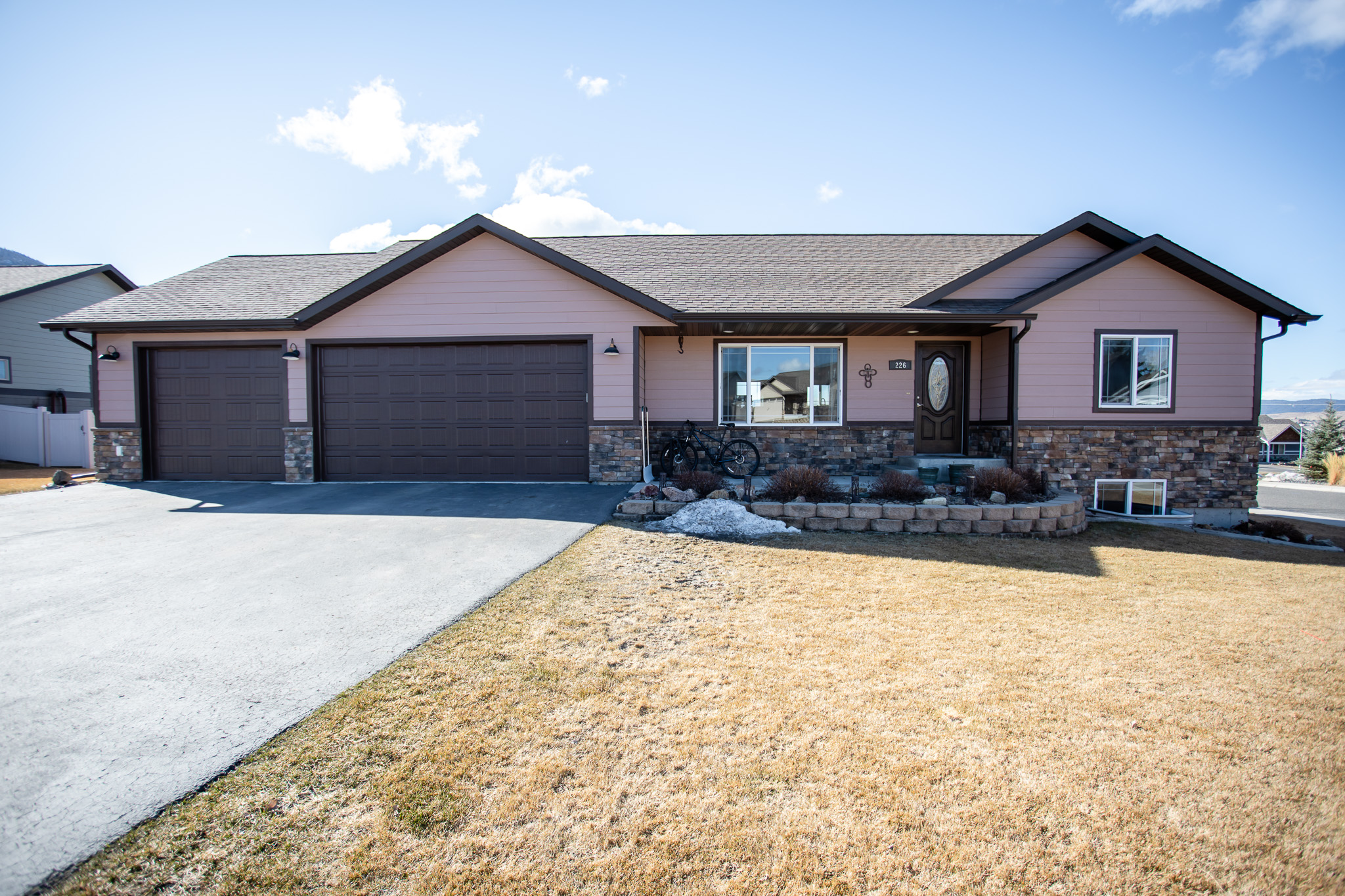 226 Carousel Way Property Photo 1