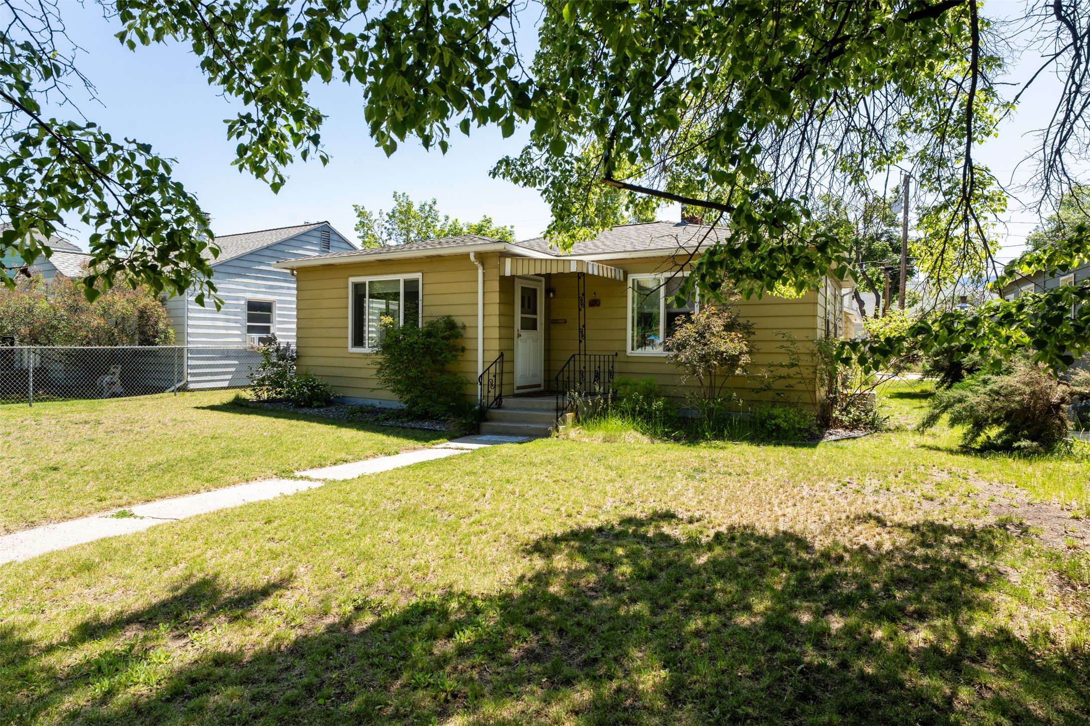 620 Stephens Avenue Property Photo 1