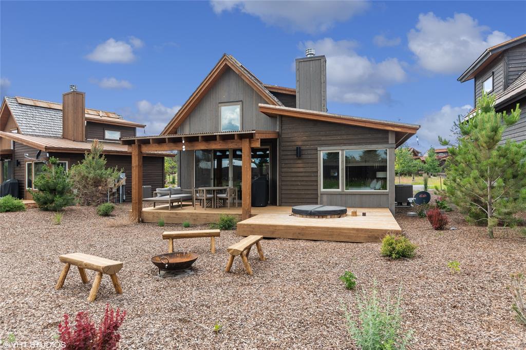15 Haflinger Cottage Way Property Photo 37