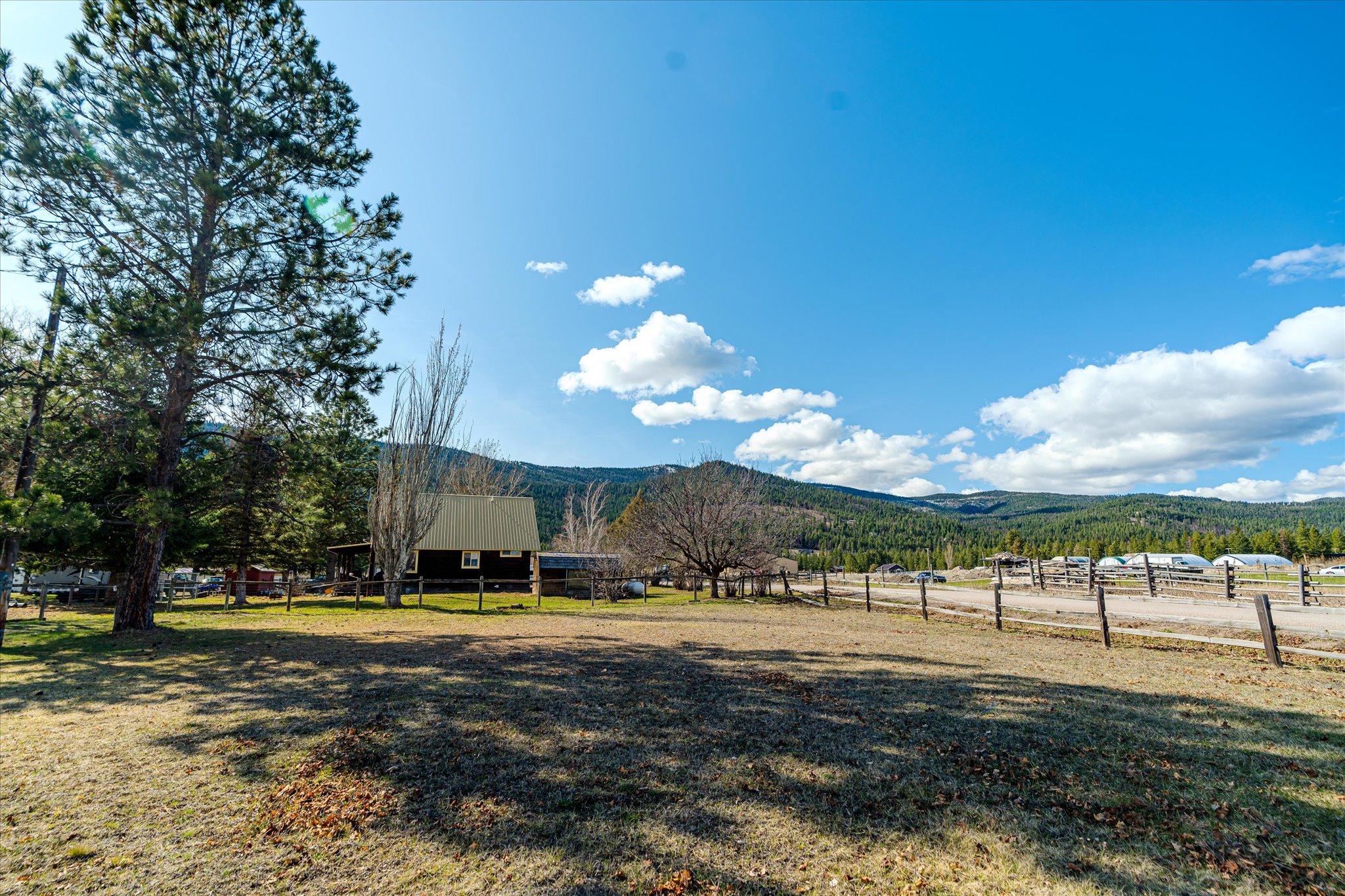 22571 Us Highway 93 Property Photo 37