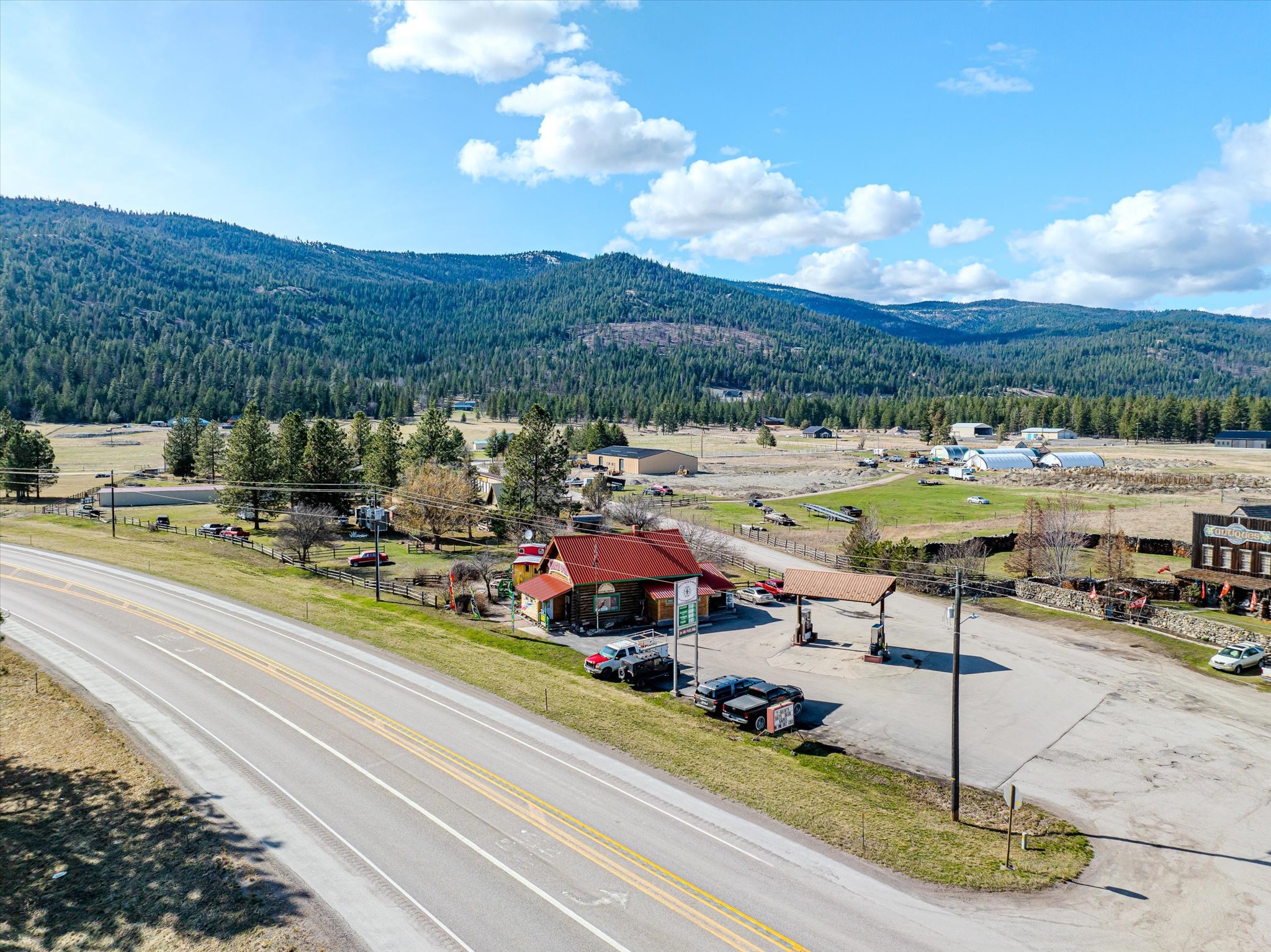 22571 Us Highway 93 Property Photo 44