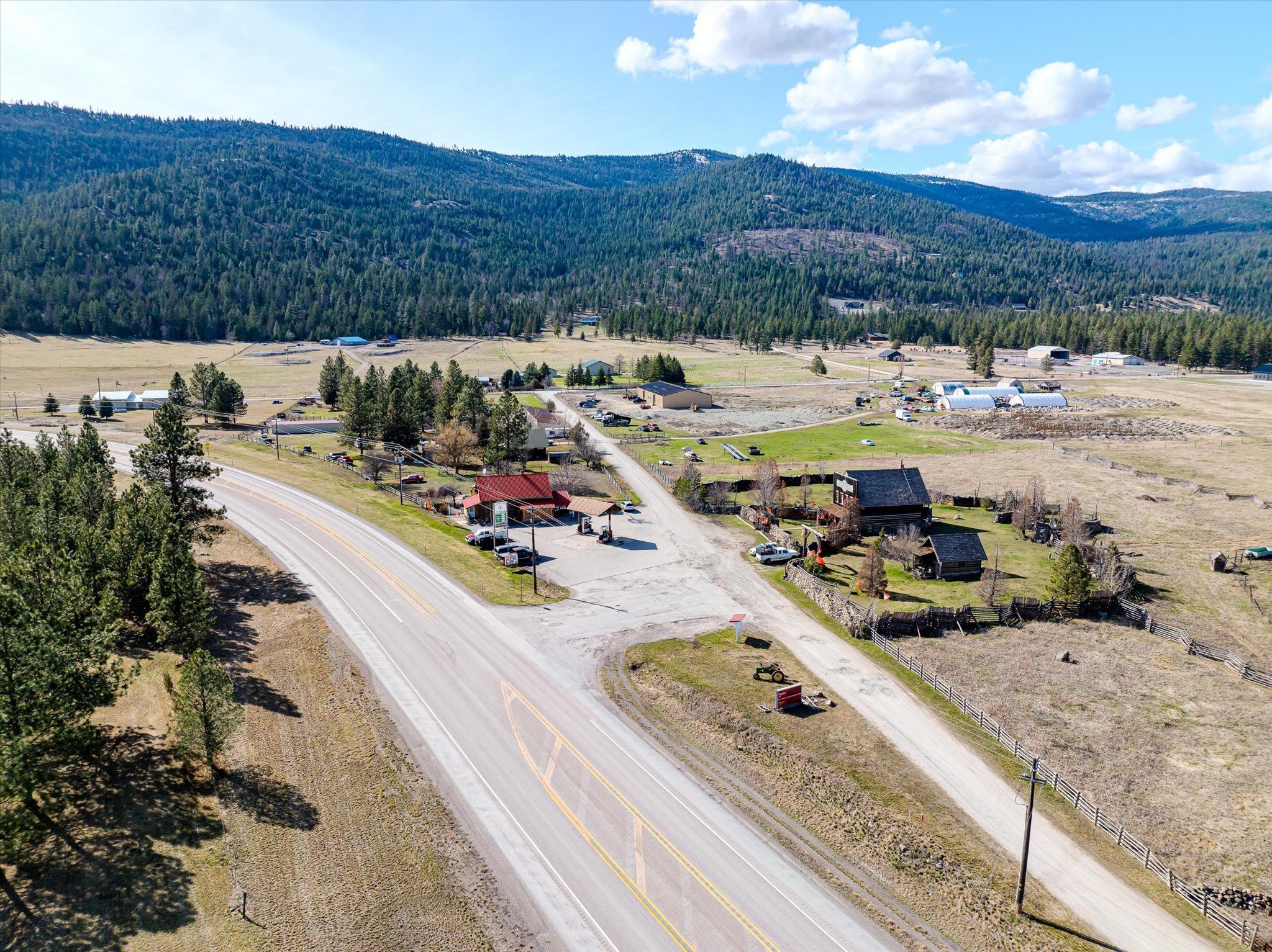 22571 Us Highway 93 Property Photo 45
