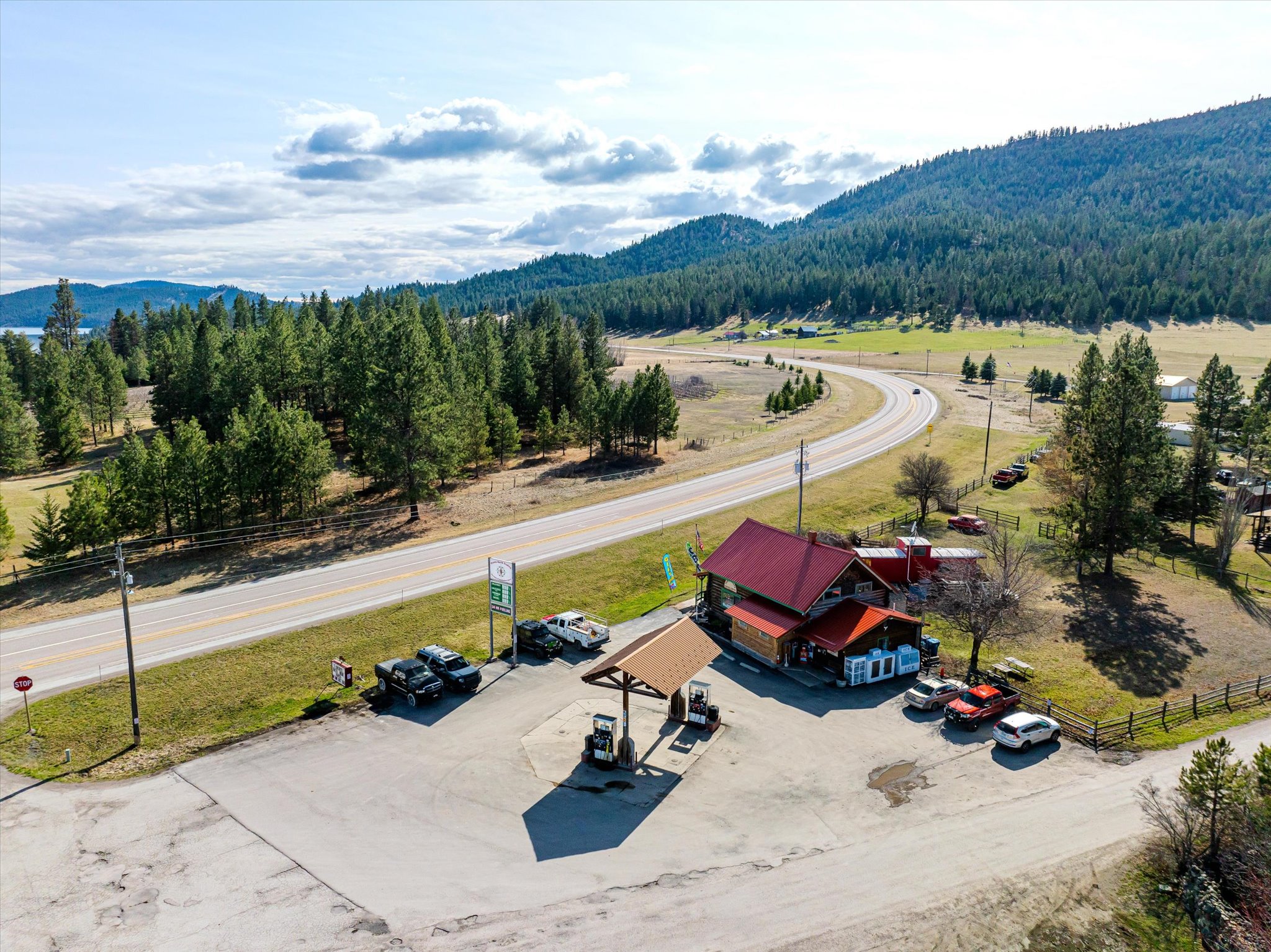 22571 Us Highway 93 Property Photo 47