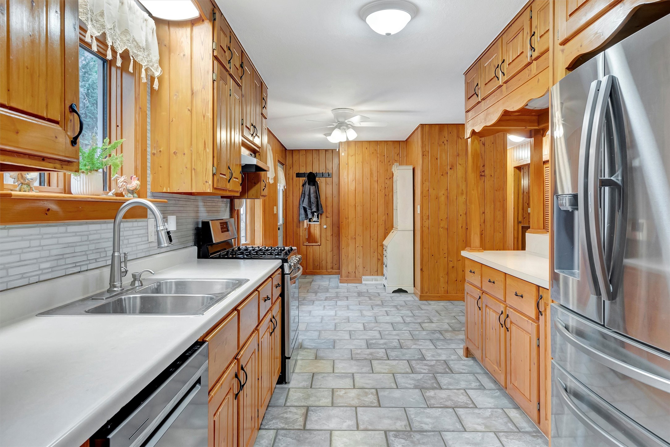 847 Plateau Road Property Photo 7