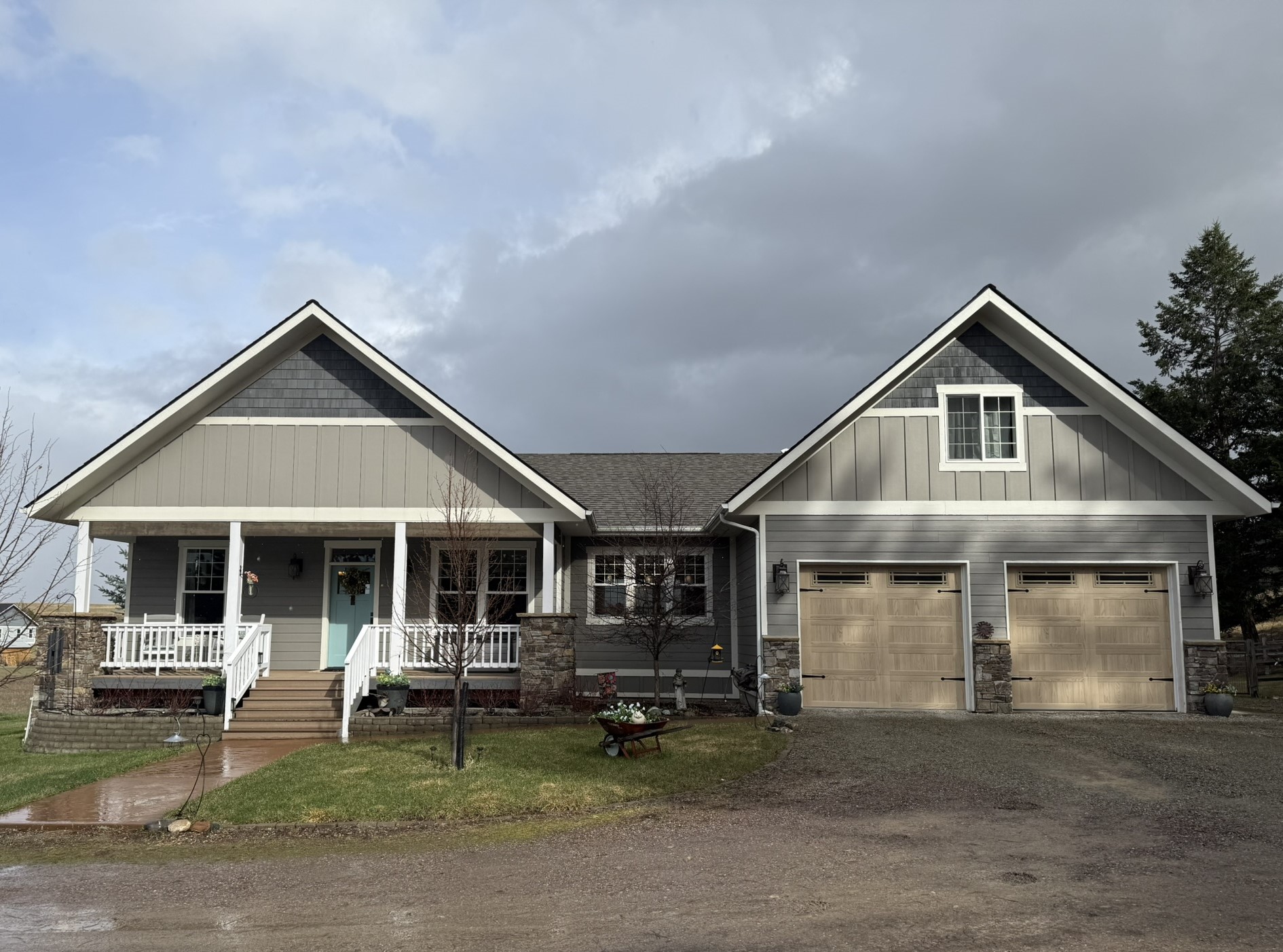 47 Whalebone Court Property Photo
