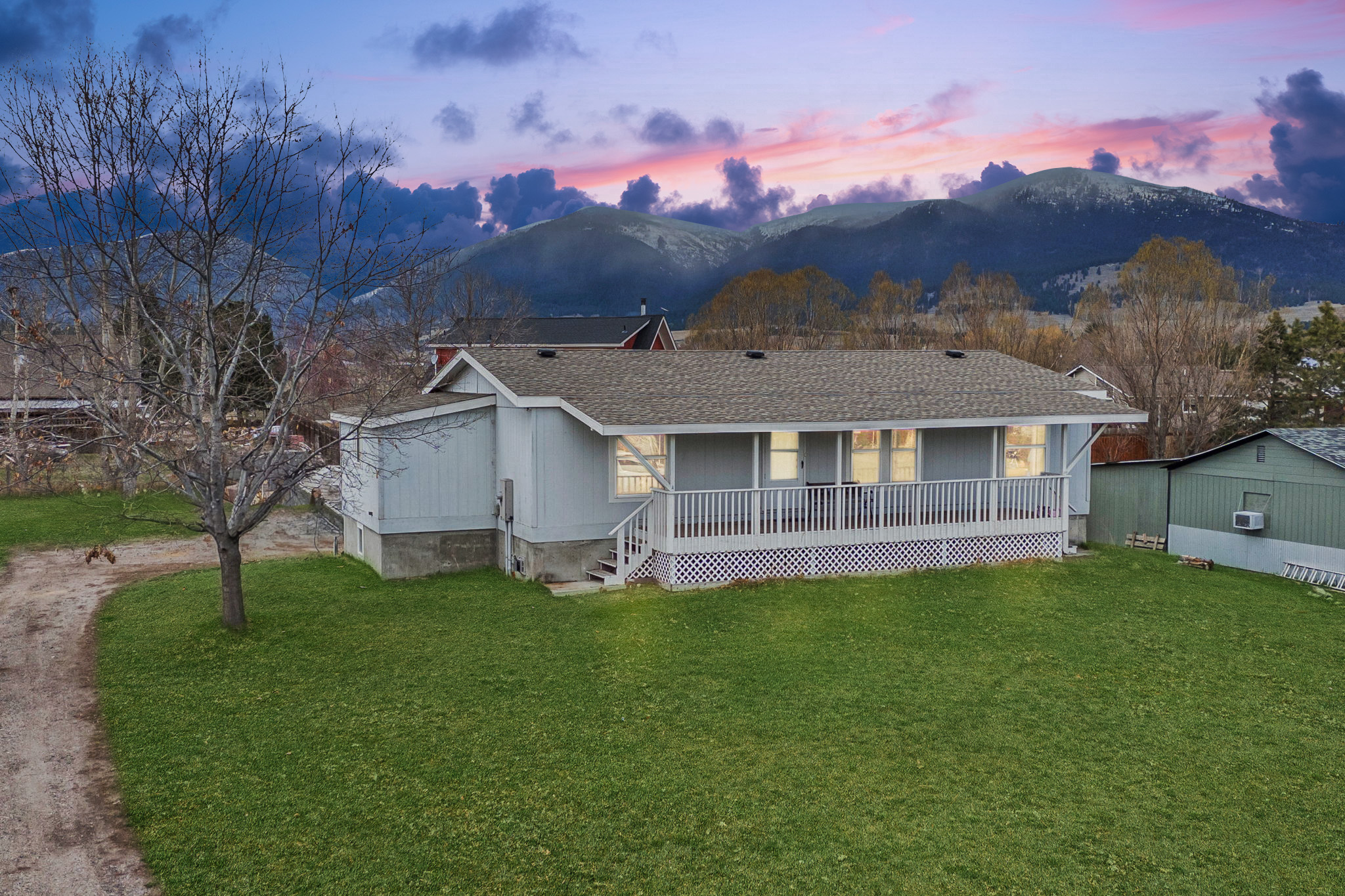 2327 Betty Lane Property Photo 1