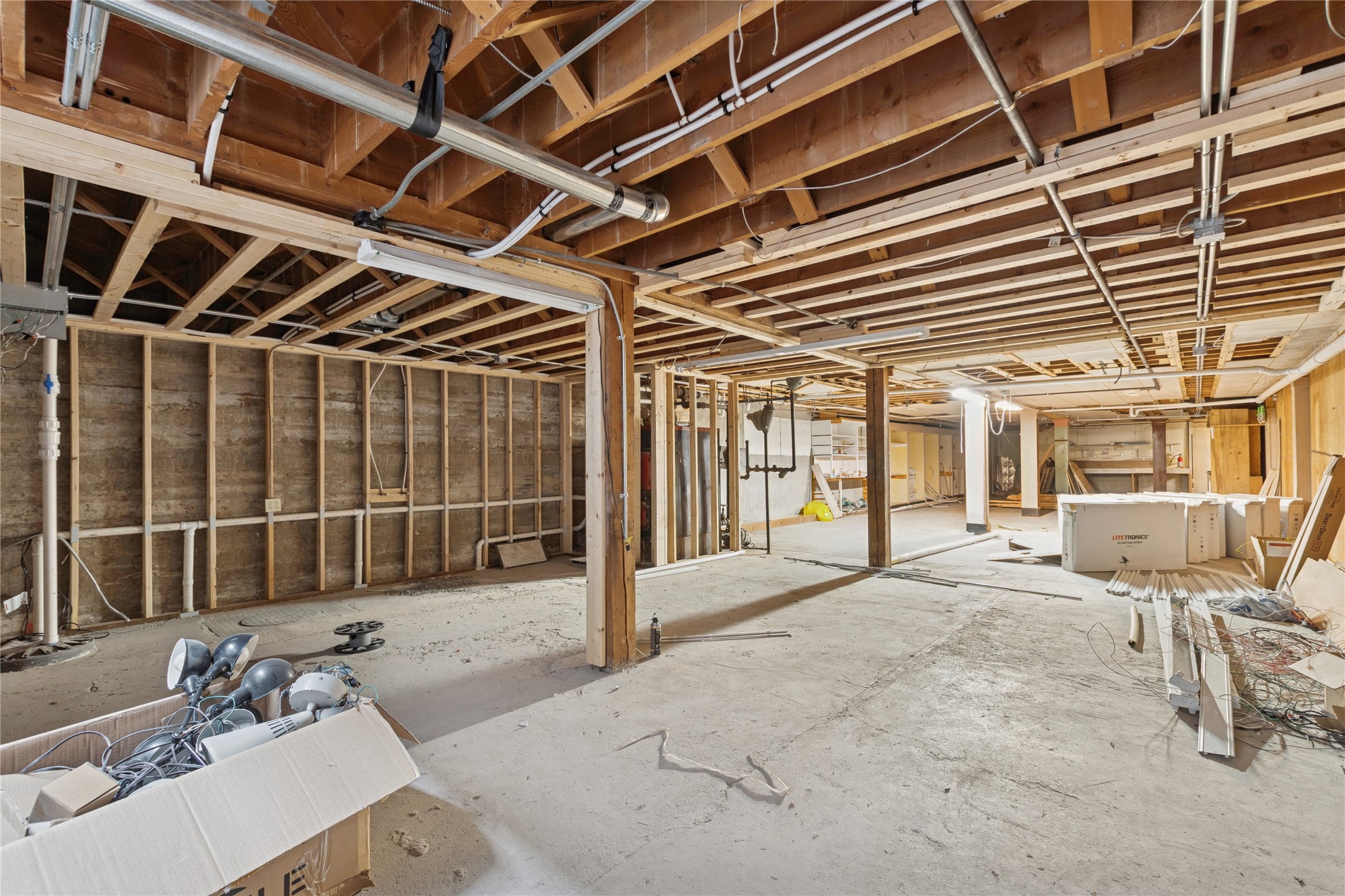 320 Main Street Space 1 Property Photo 6