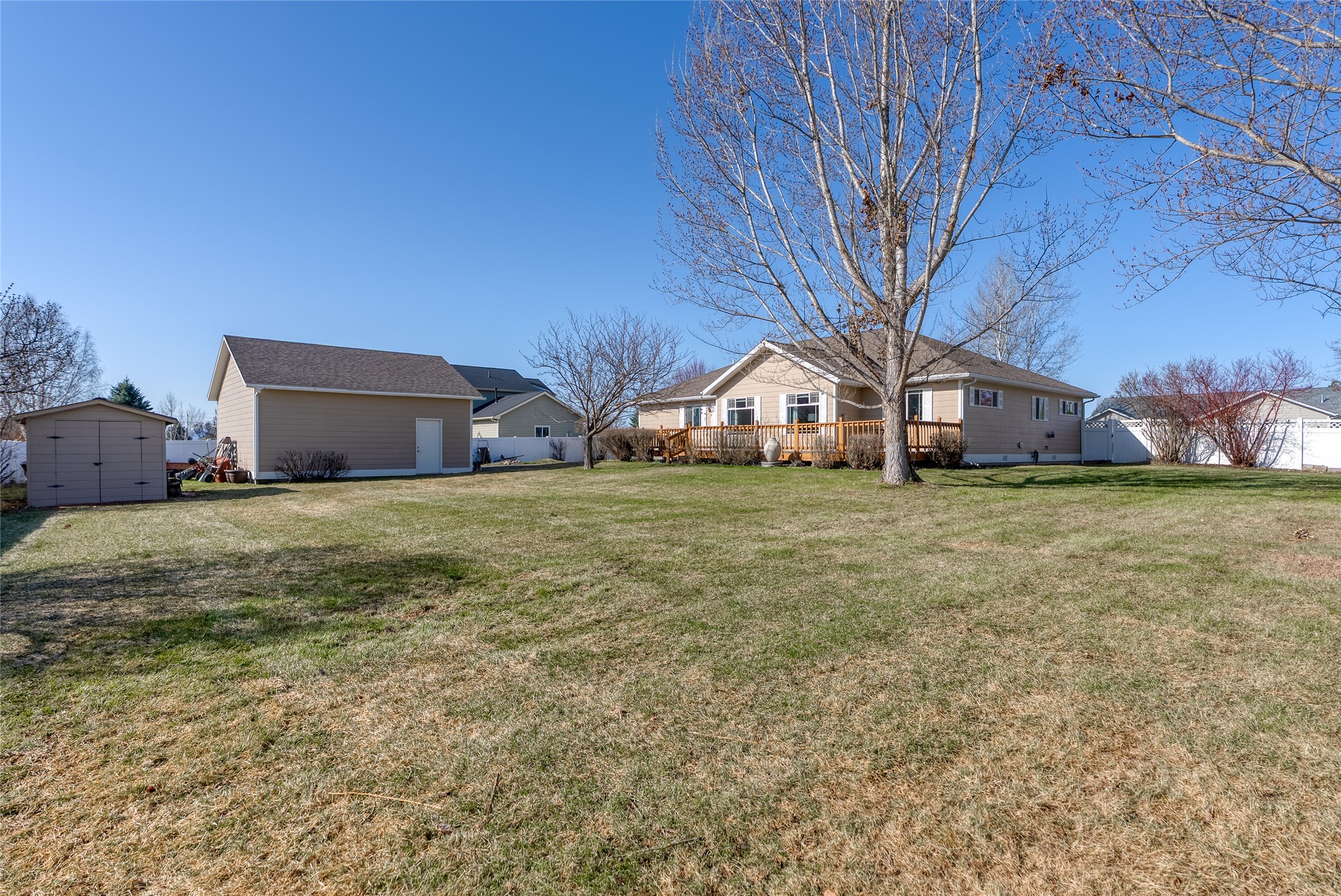 675 Pebble Drive Property Photo 28