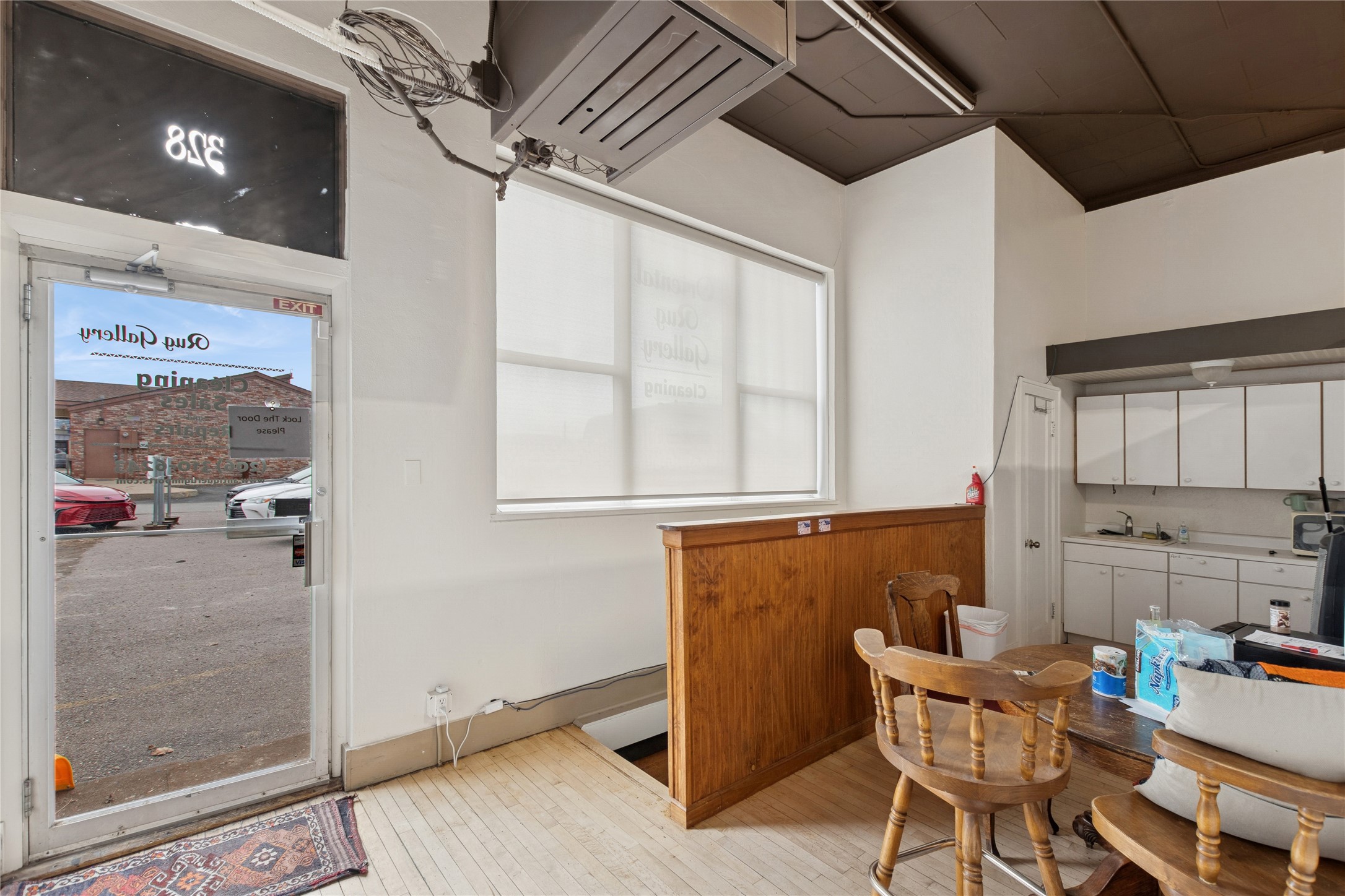 320 Main Street Space 2 Property Photo 8