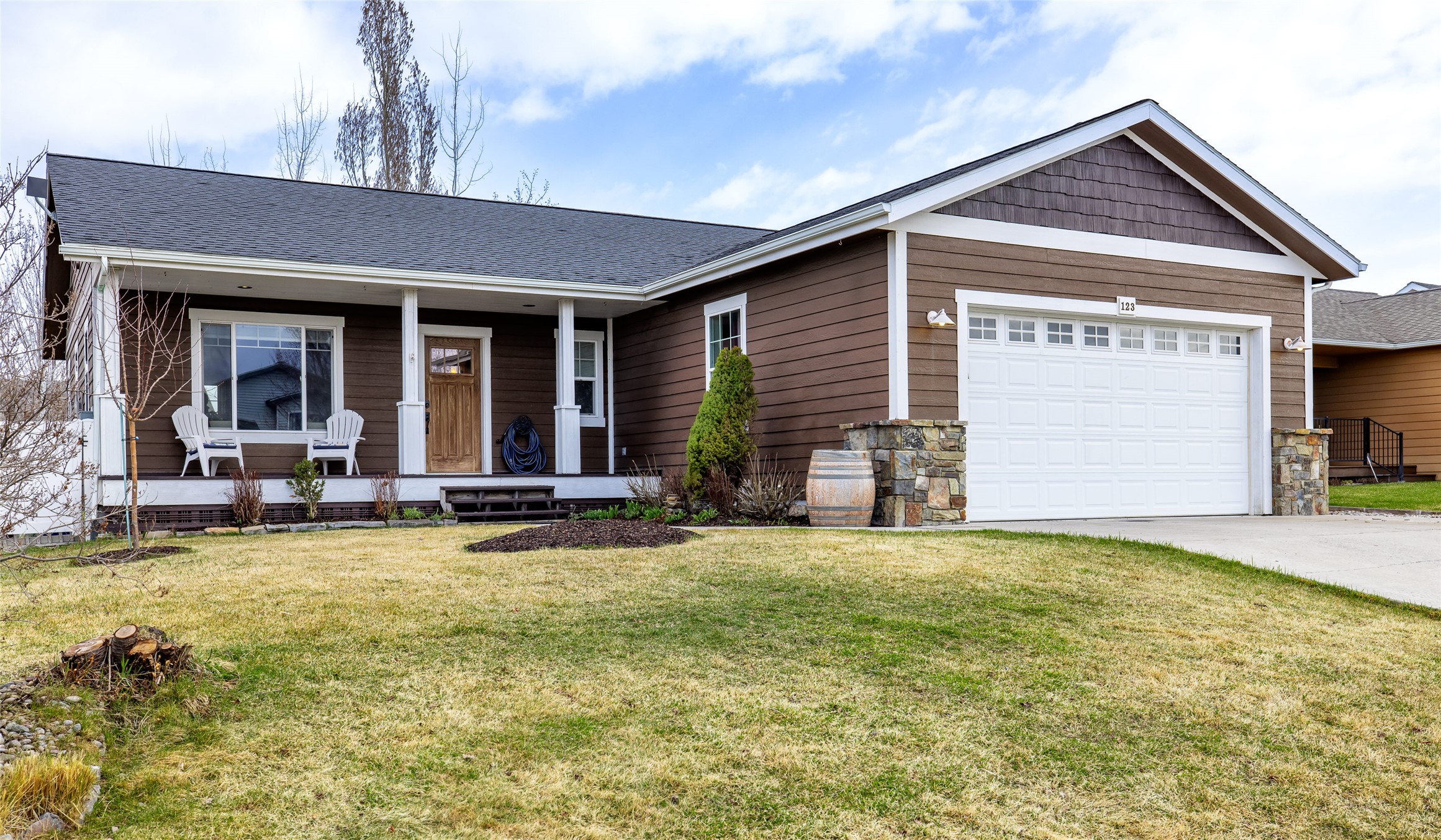 123 Cally Lane Property Photo 1