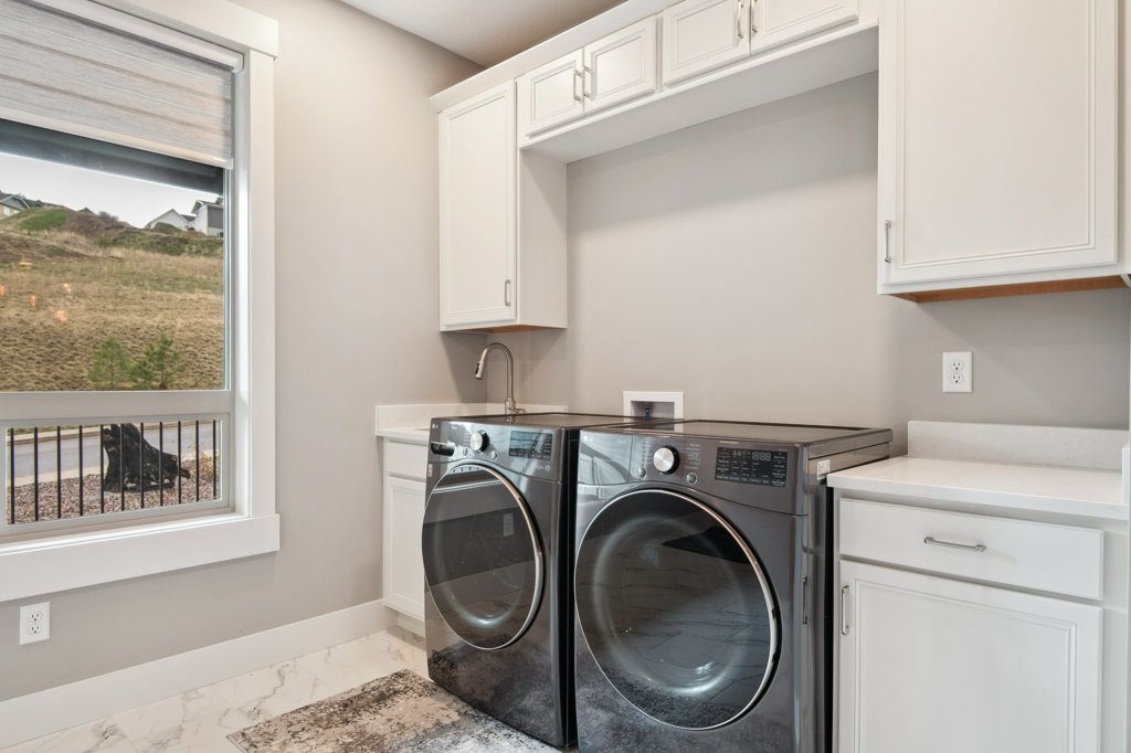 11021 Coulter Pine Street Property Photo 12