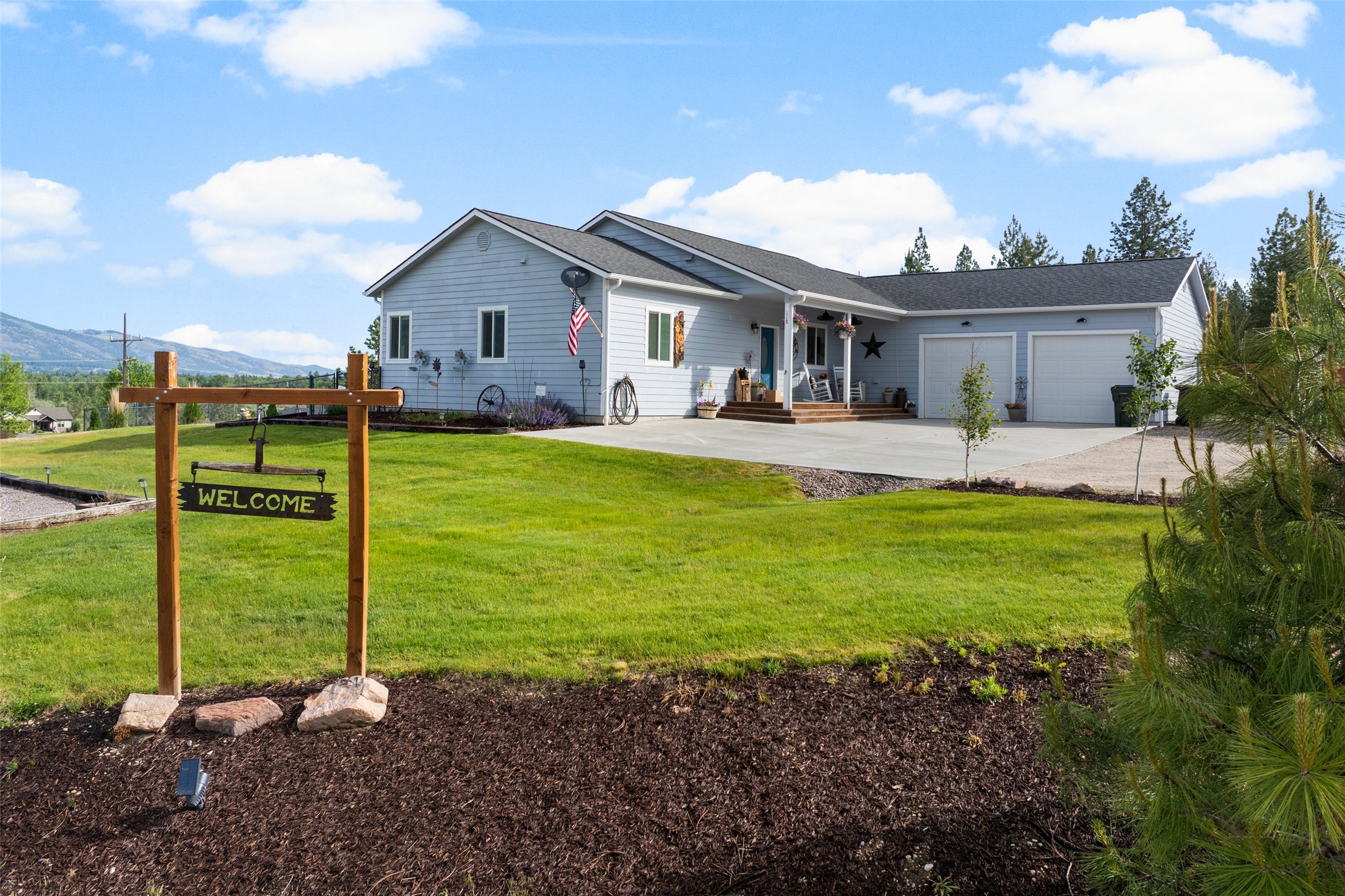 118 Rambling River Road Property Photo 1