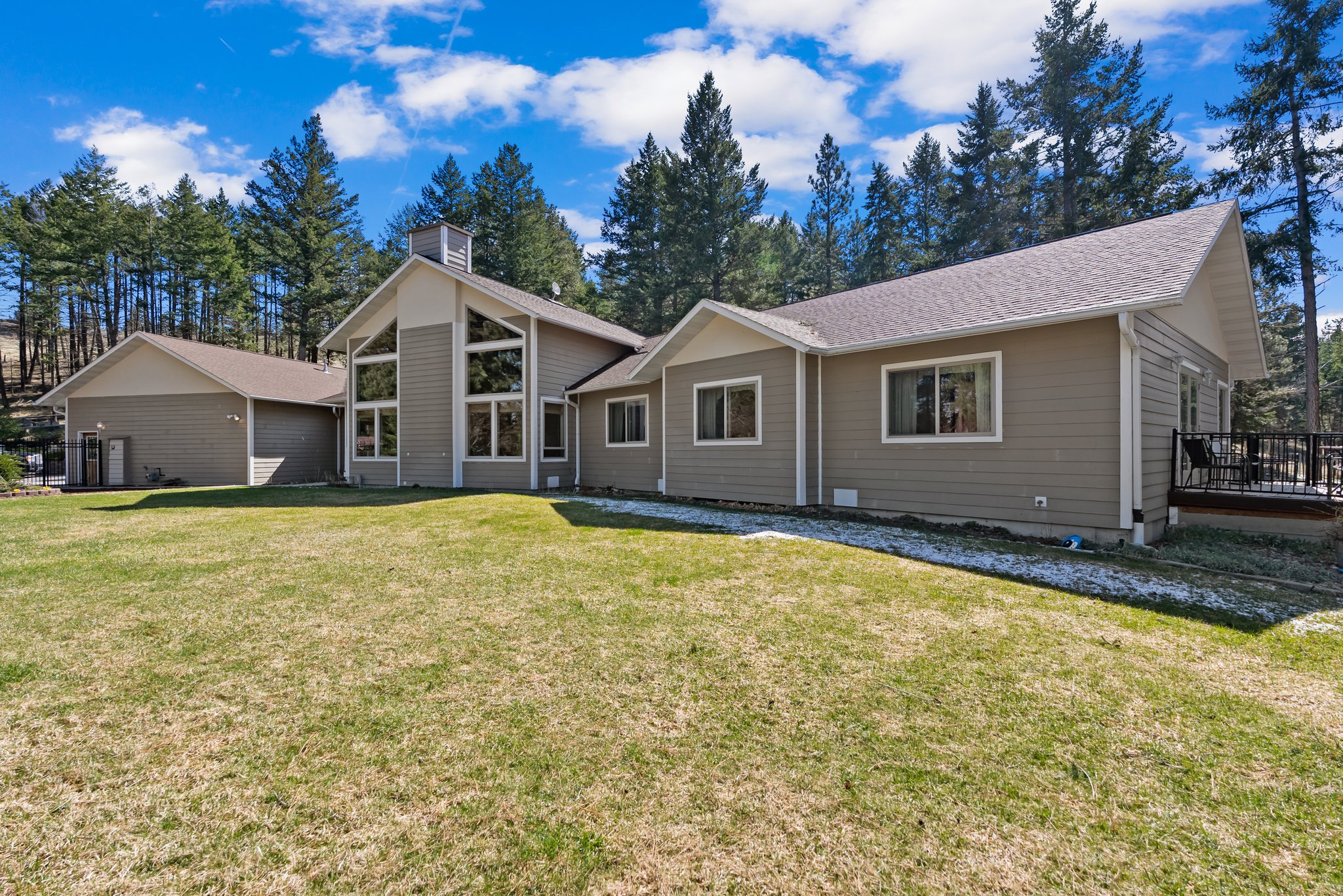 120 White Basin Court Property Photo 1