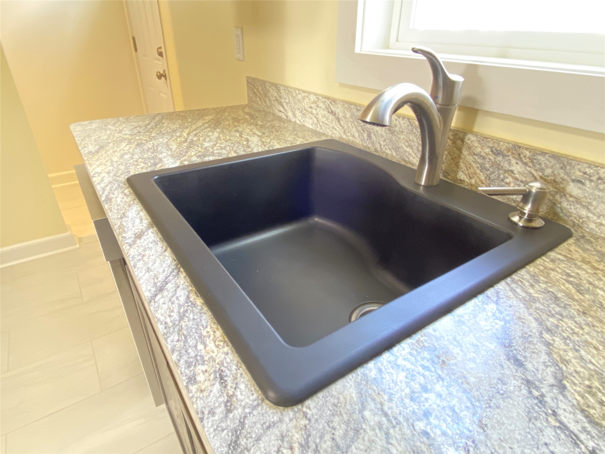 225 1st Street Nw Property Photo 11