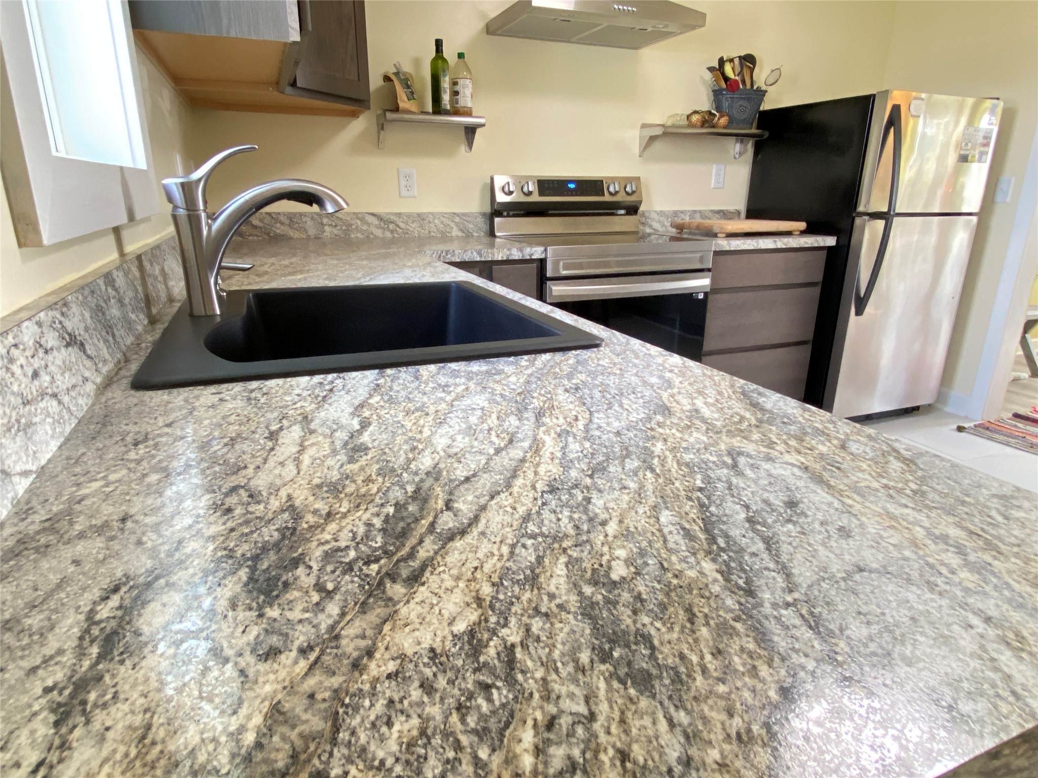 225 1st Street Nw Property Photo 12