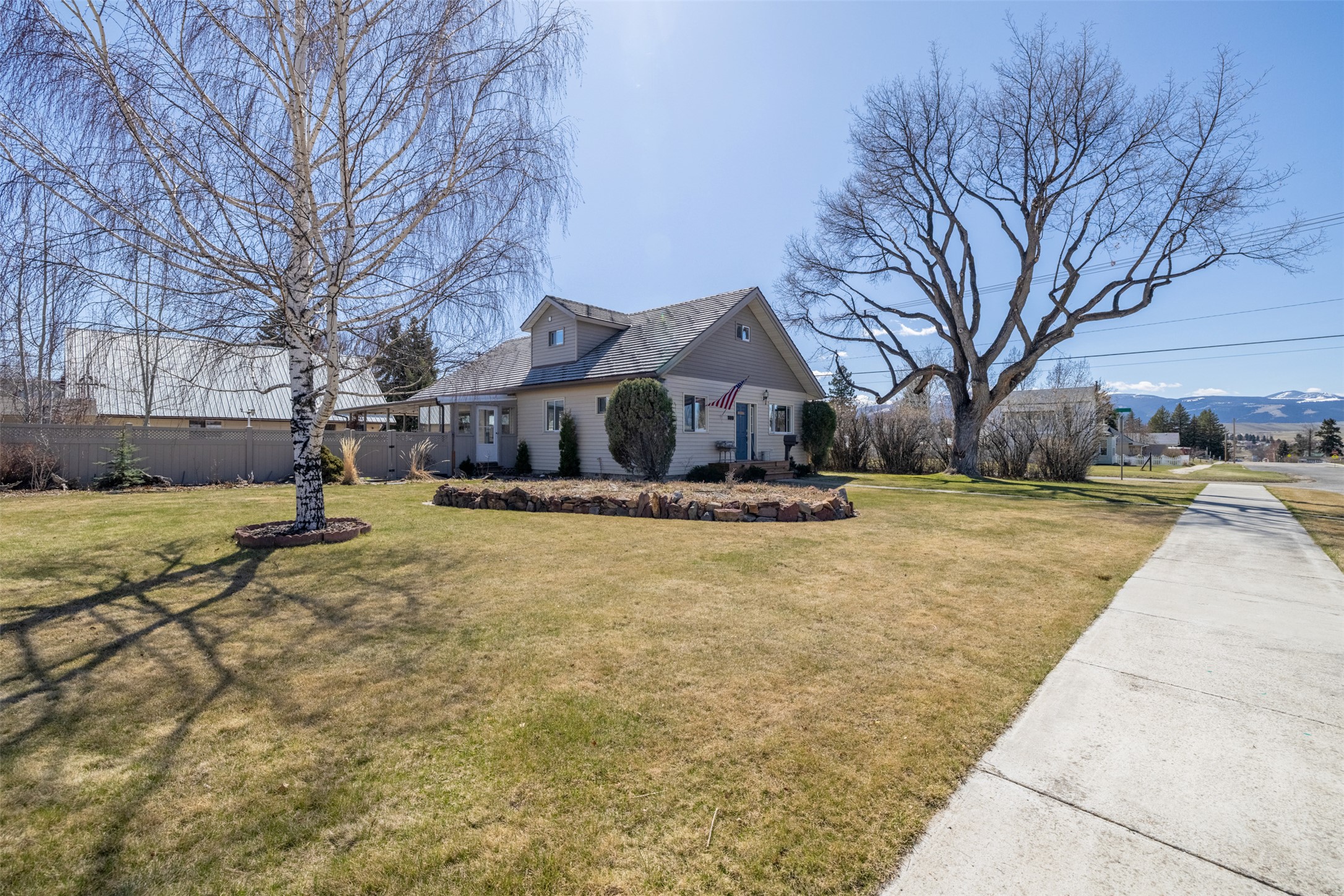 800 St Marys Avenue Property Photo 1