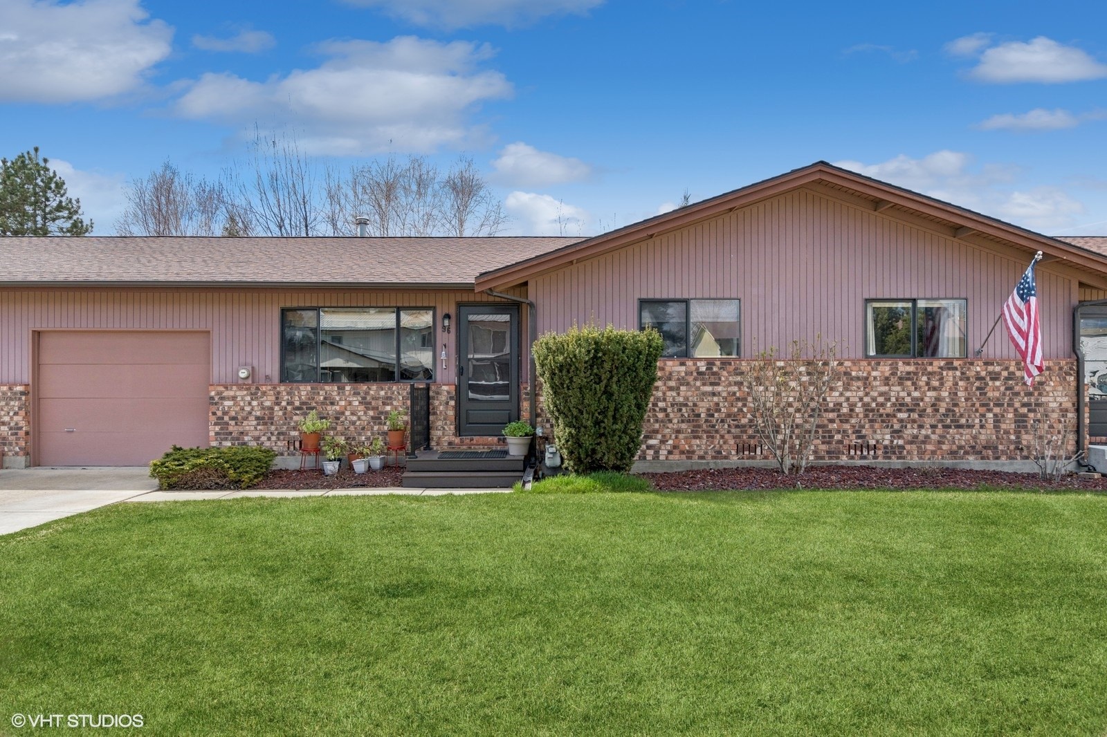 96 Hawthorn Avenue Property Photo 1