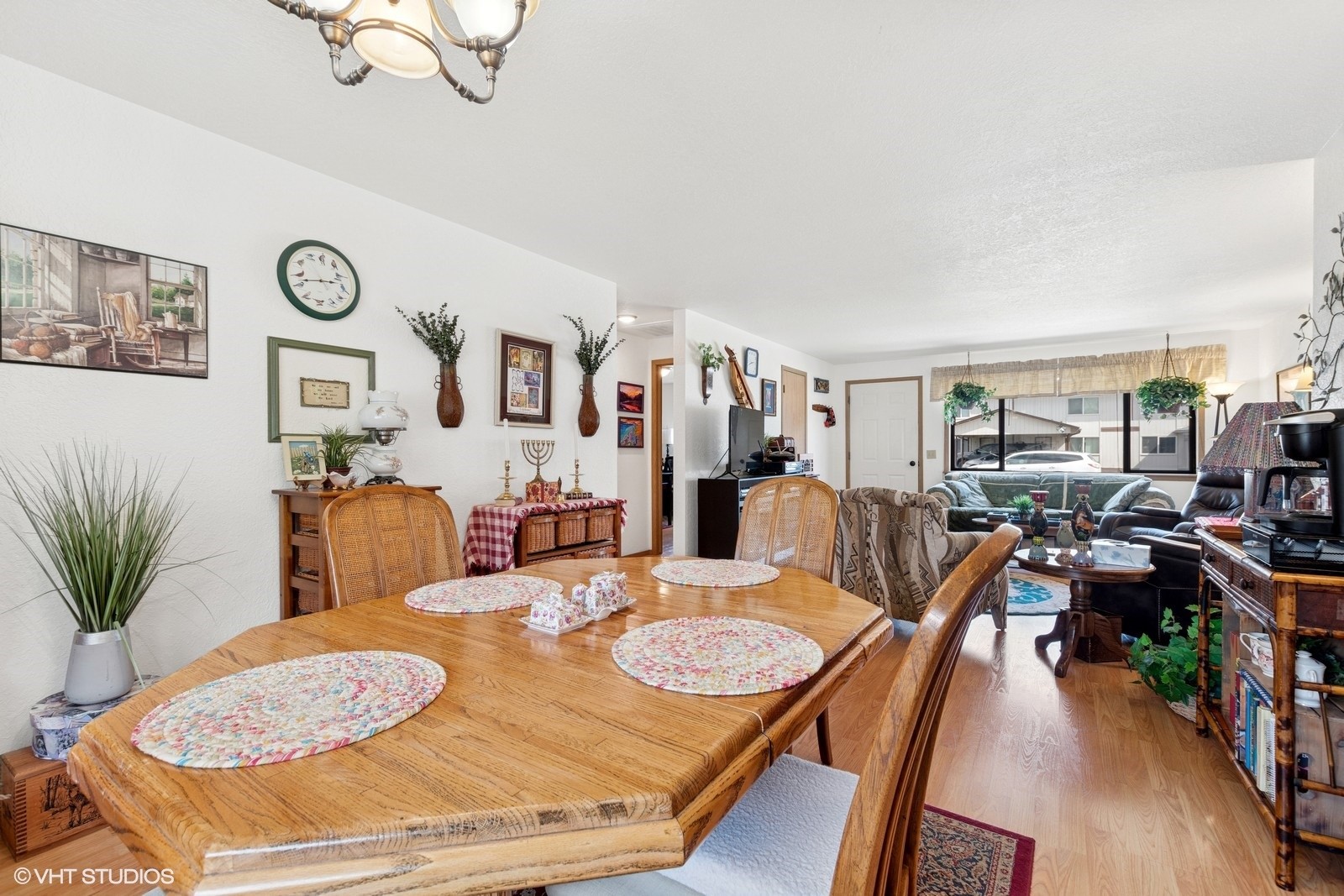 96 Hawthorn Avenue Property Photo 6
