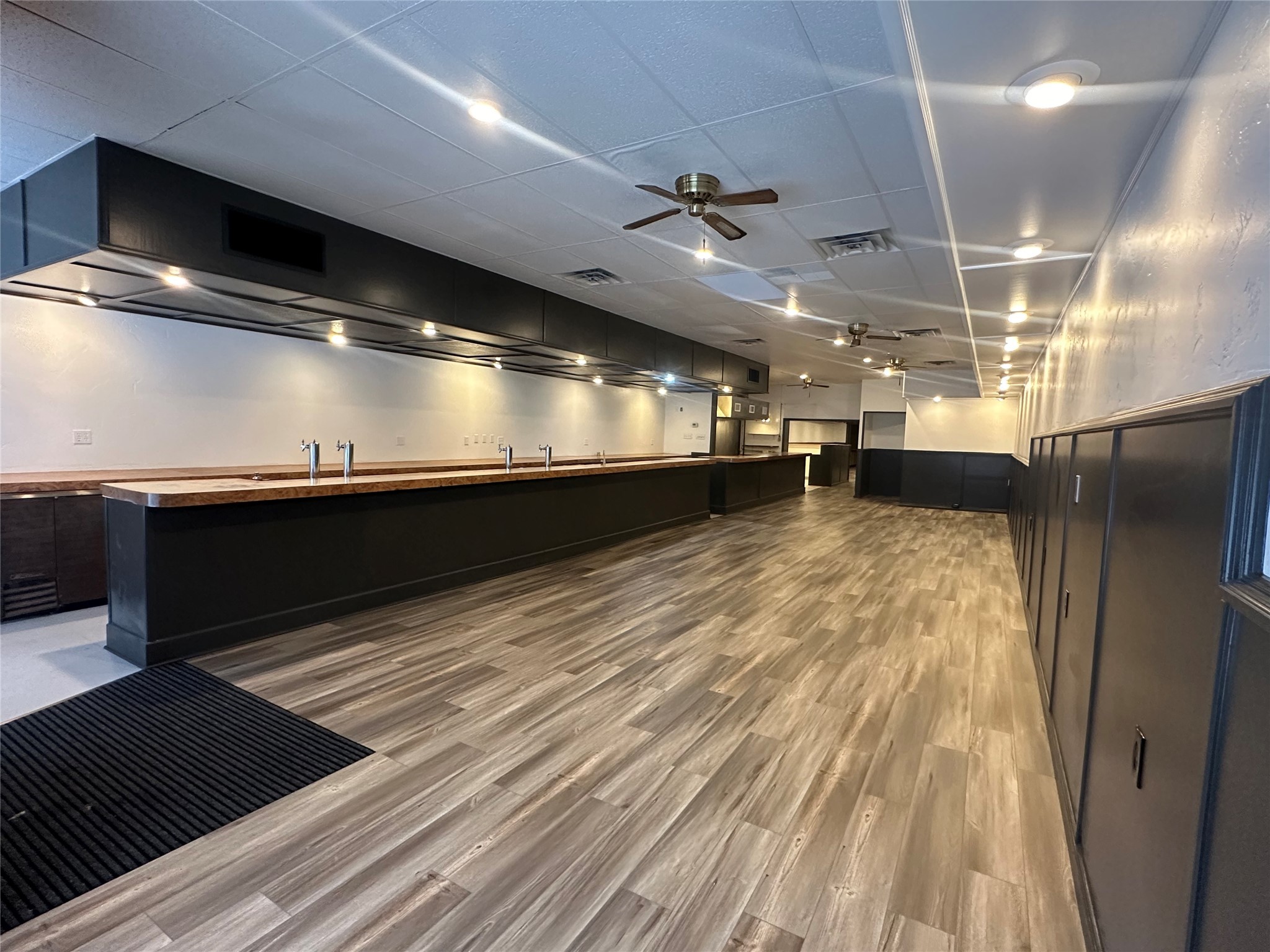 509 Nucleus Avenue Property Photo 2