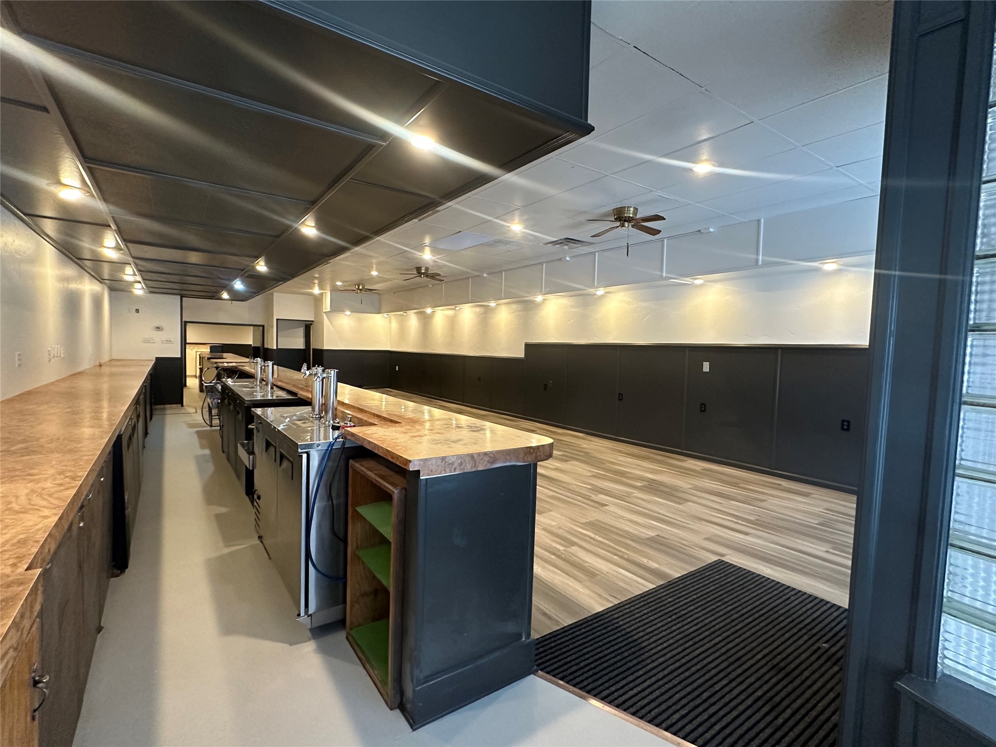 509 Nucleus Avenue Property Photo 4