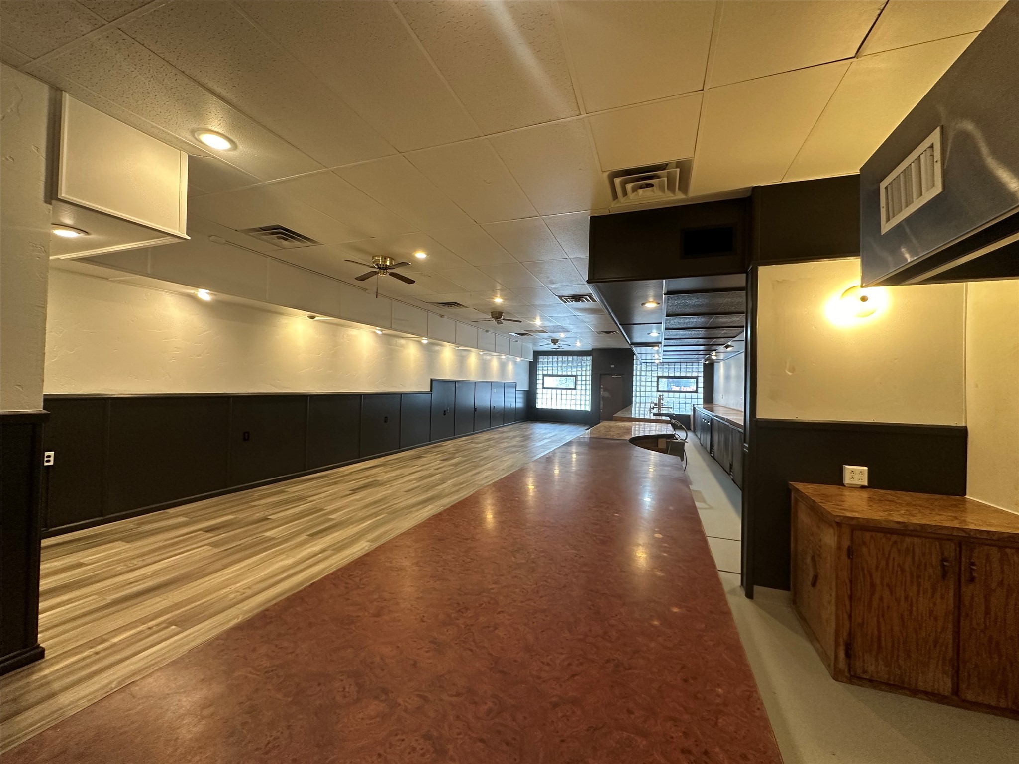 509 Nucleus Avenue Property Photo 6