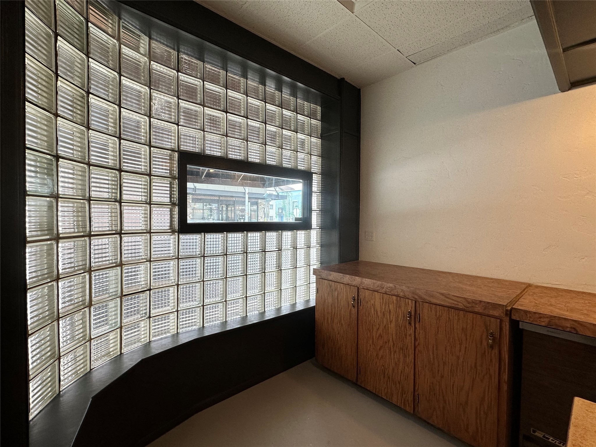 509 Nucleus Avenue Property Photo 17