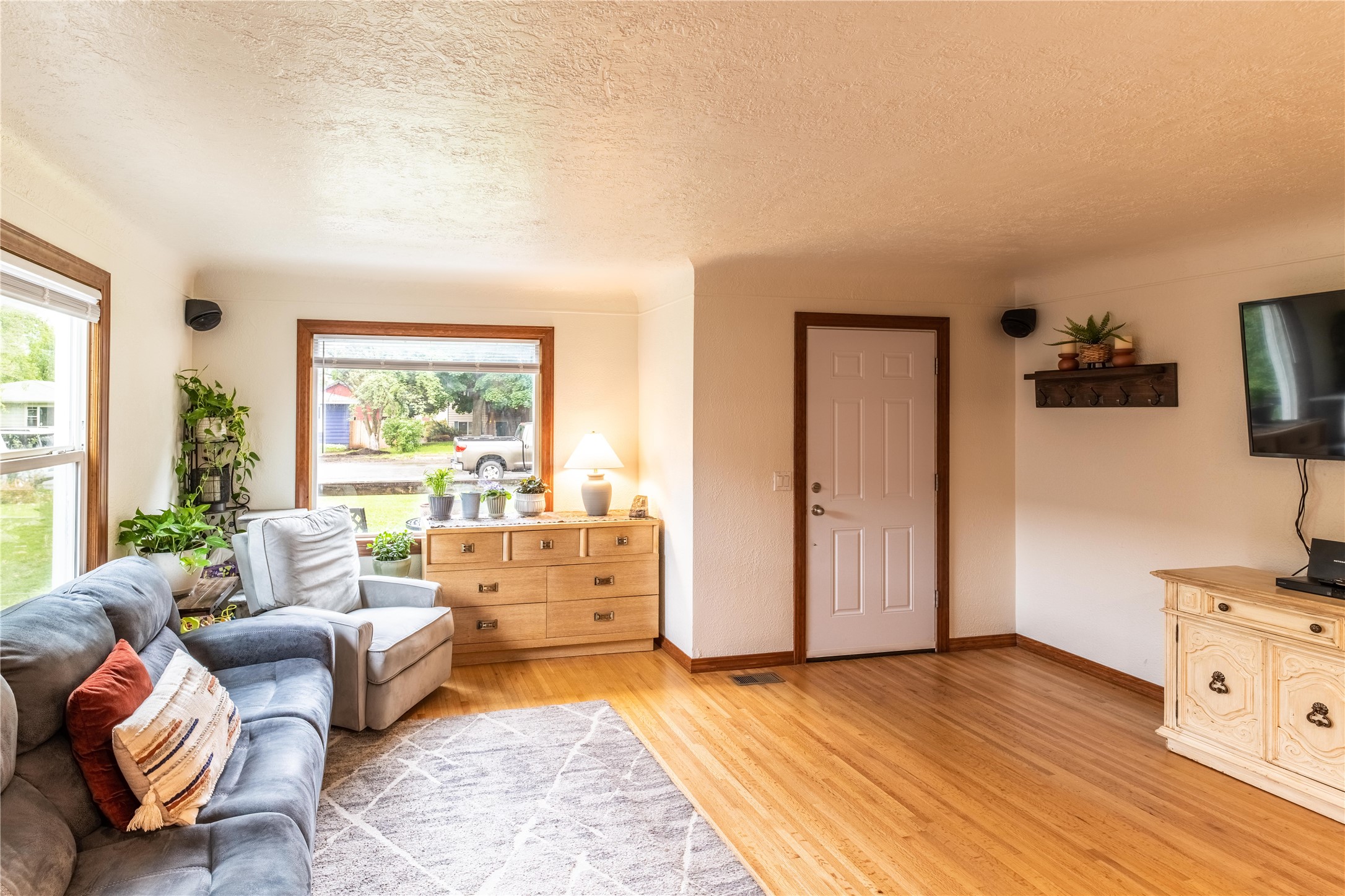 1706/1710 S 13th Street W Property Photo 4