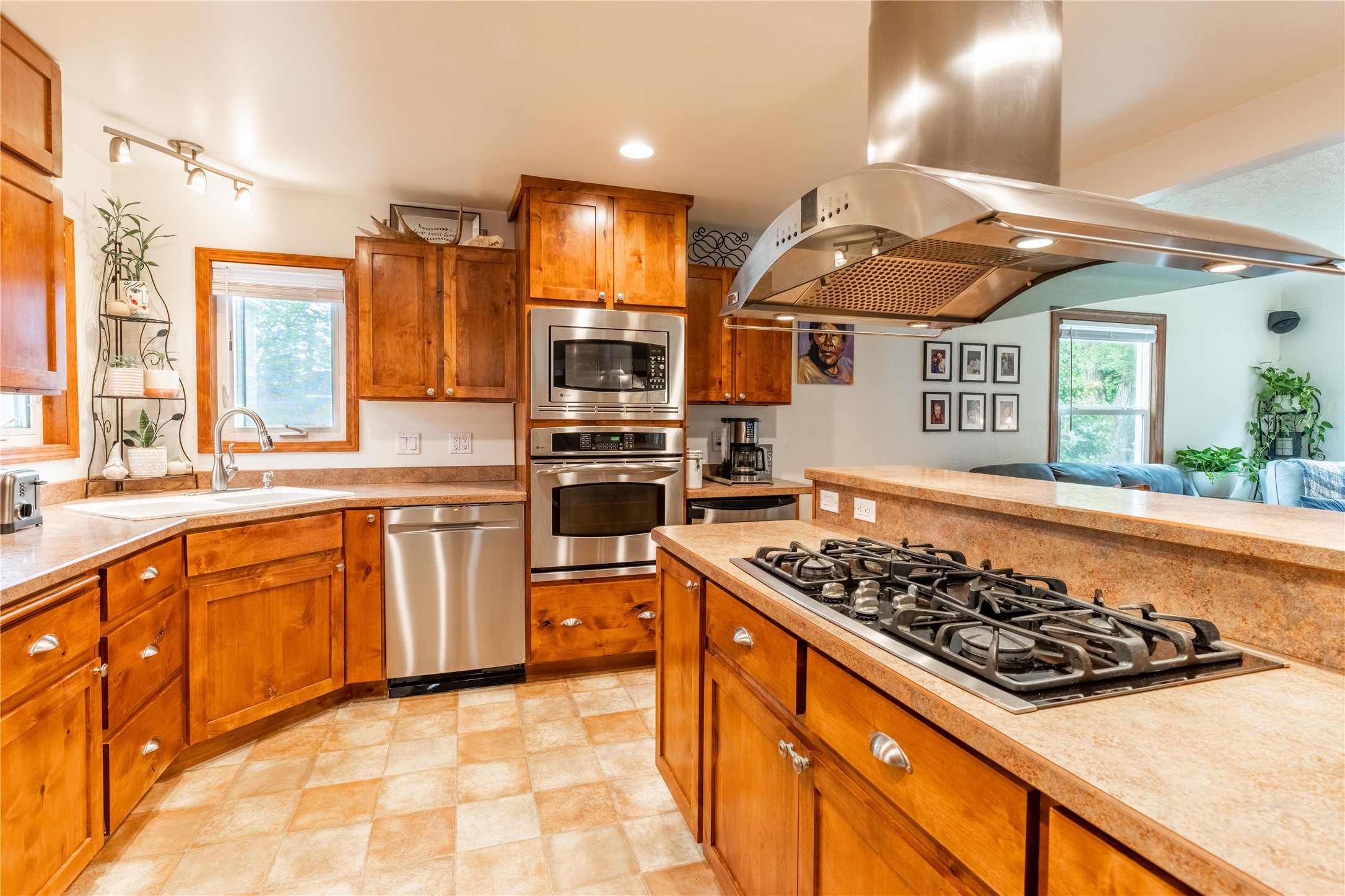 1706/1710 S 13th Street W Property Photo 7