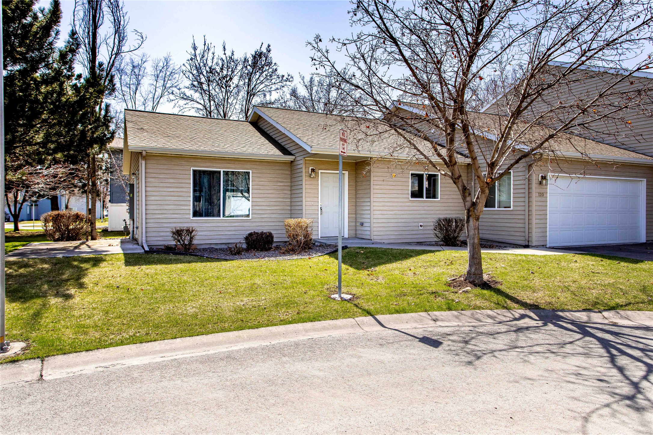 120 Jubilee Court B Property Photo 1